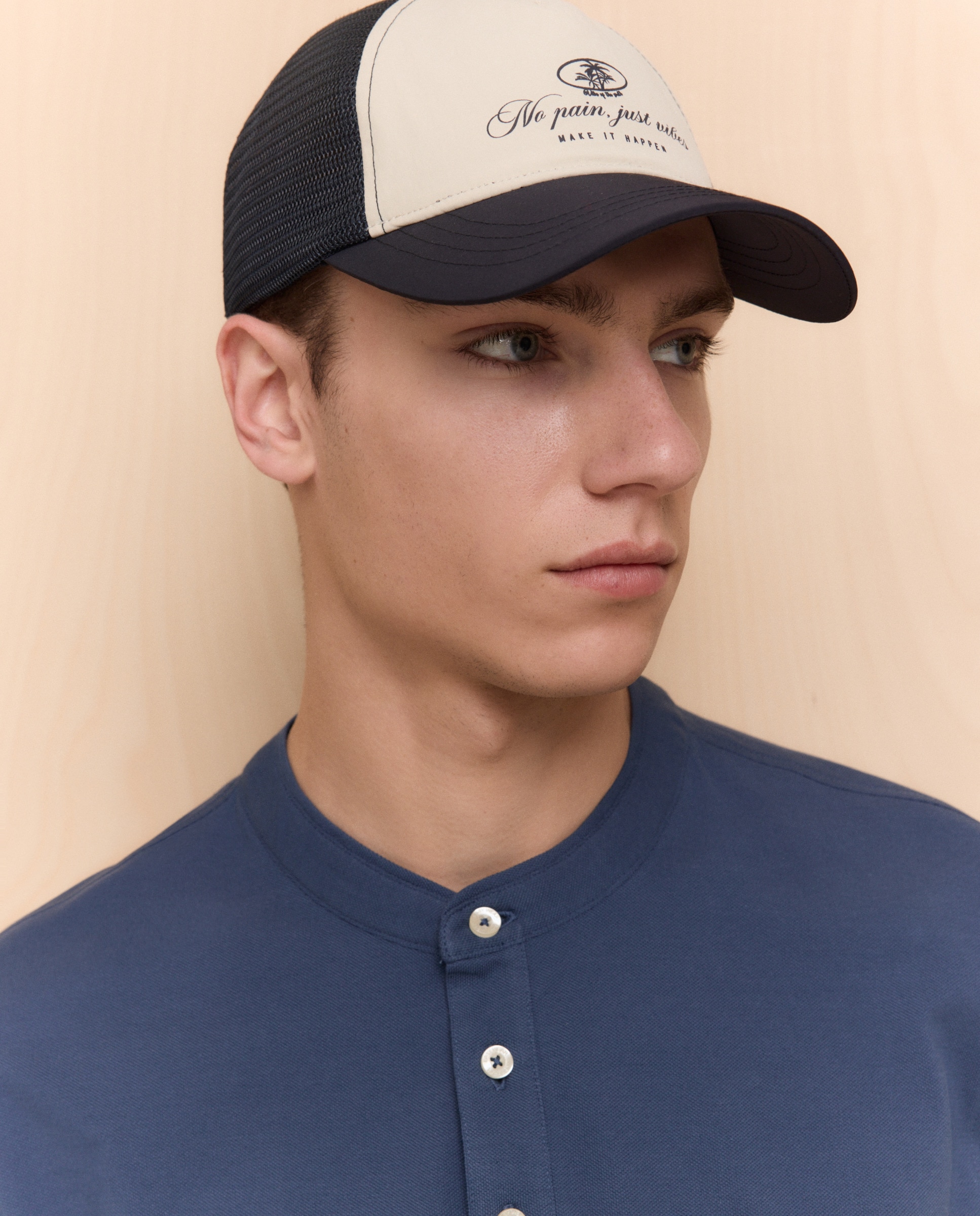 Polo com Gola à Padre e Manga Curta Índigo-2