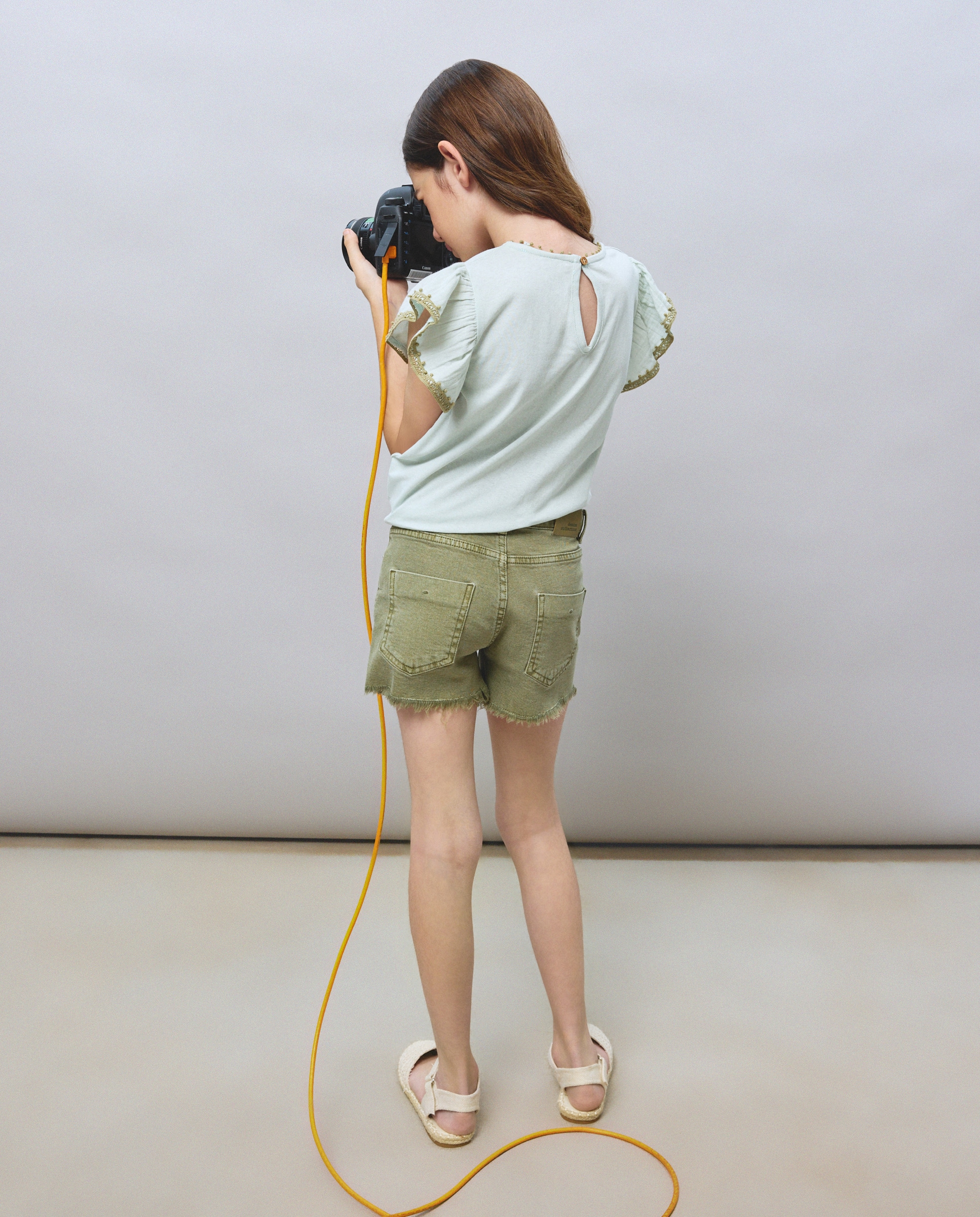 Calções de Ganga Colorida com Cinco Bolsos 520 Caqui-3