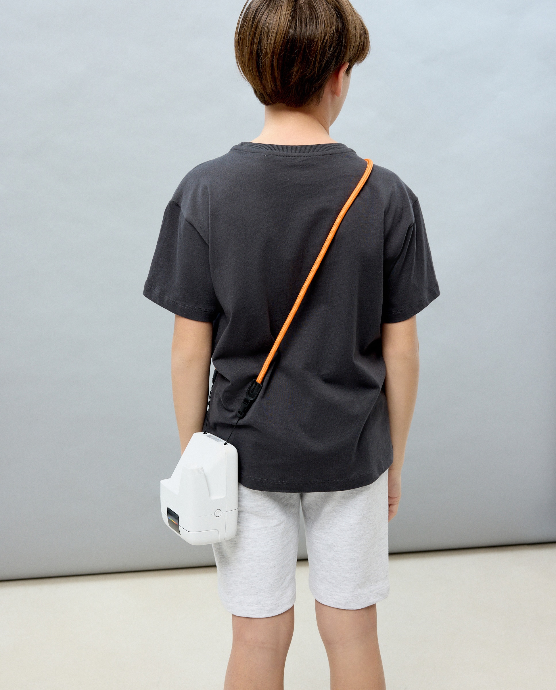 Conjunto de T-shirt e Calções Cinzento-3