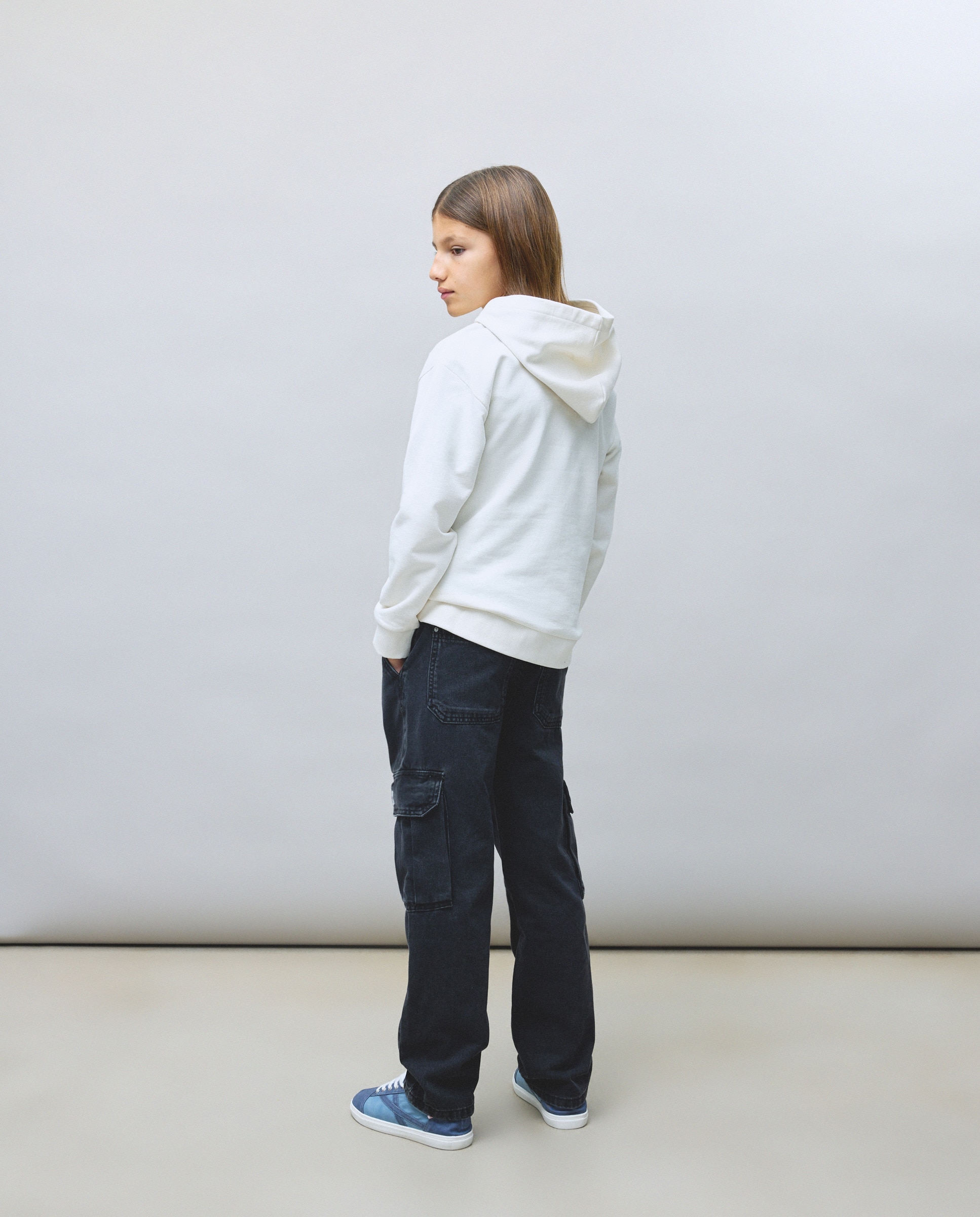 Sweatshirt Fechada com Capuz e Estampado Homem-Aranha Branco-3