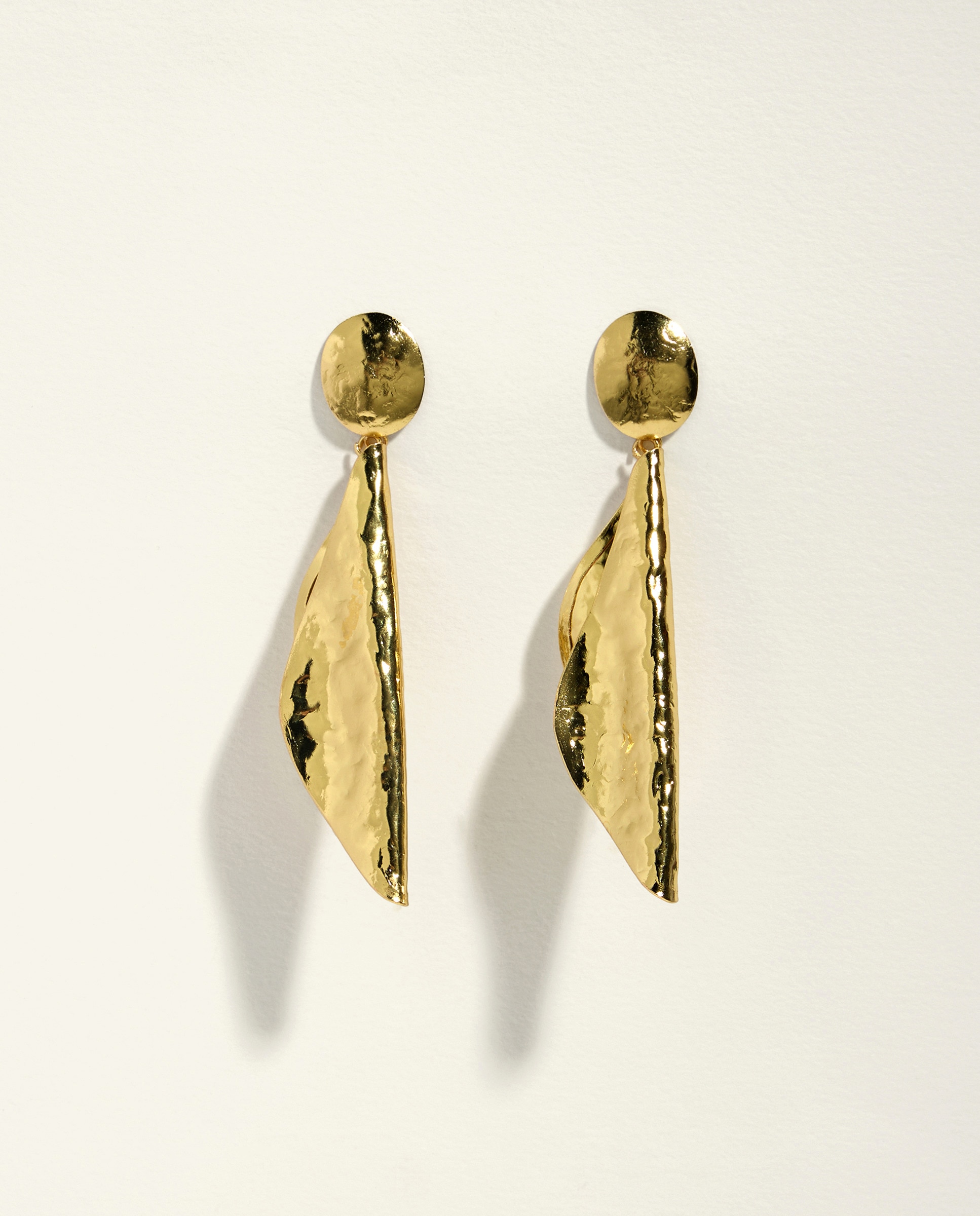 Imagem 0 de Brincos com Pétala de Flor