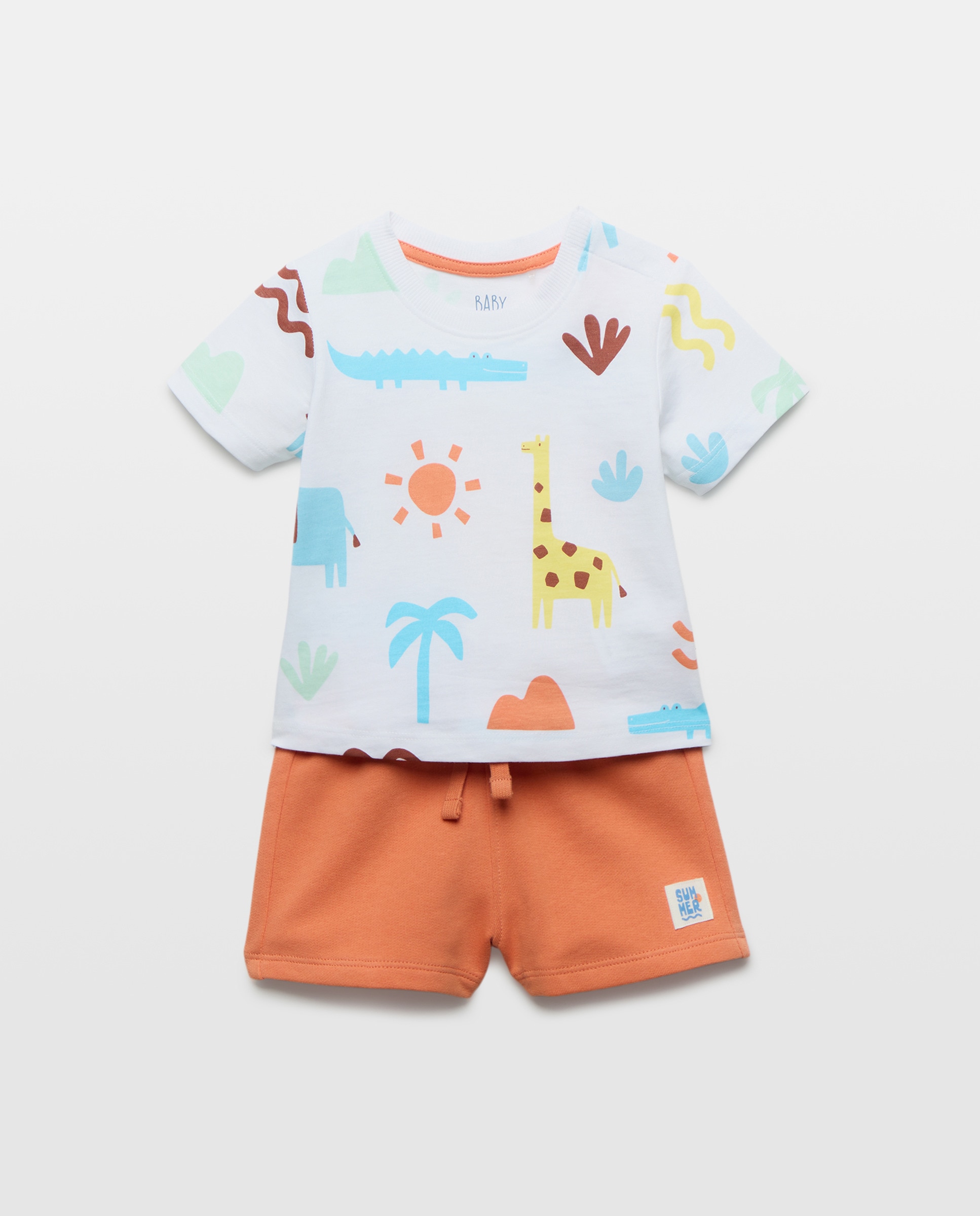 Imagem 0 de Conjunto de 2 Peças: T-shirt e Calções de Bebé com Estampado