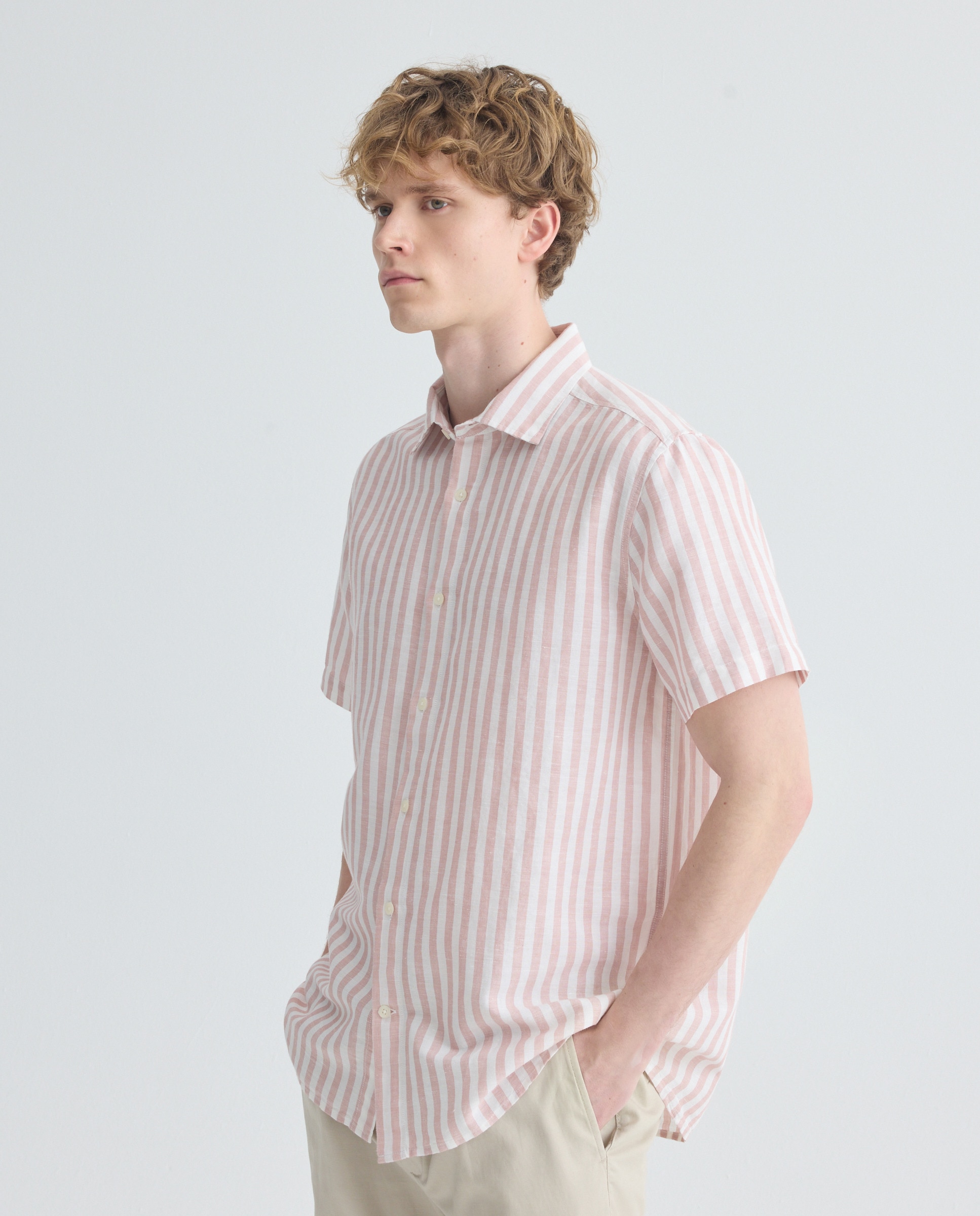 Imagen 0 de Camisa sport manga corta hombre con lino rayas