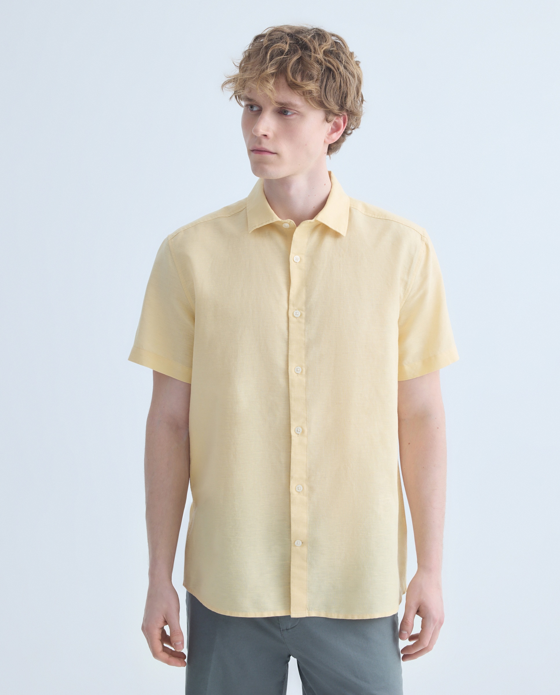 Imagen 0 de Camisa sport manga corta hombre con lino