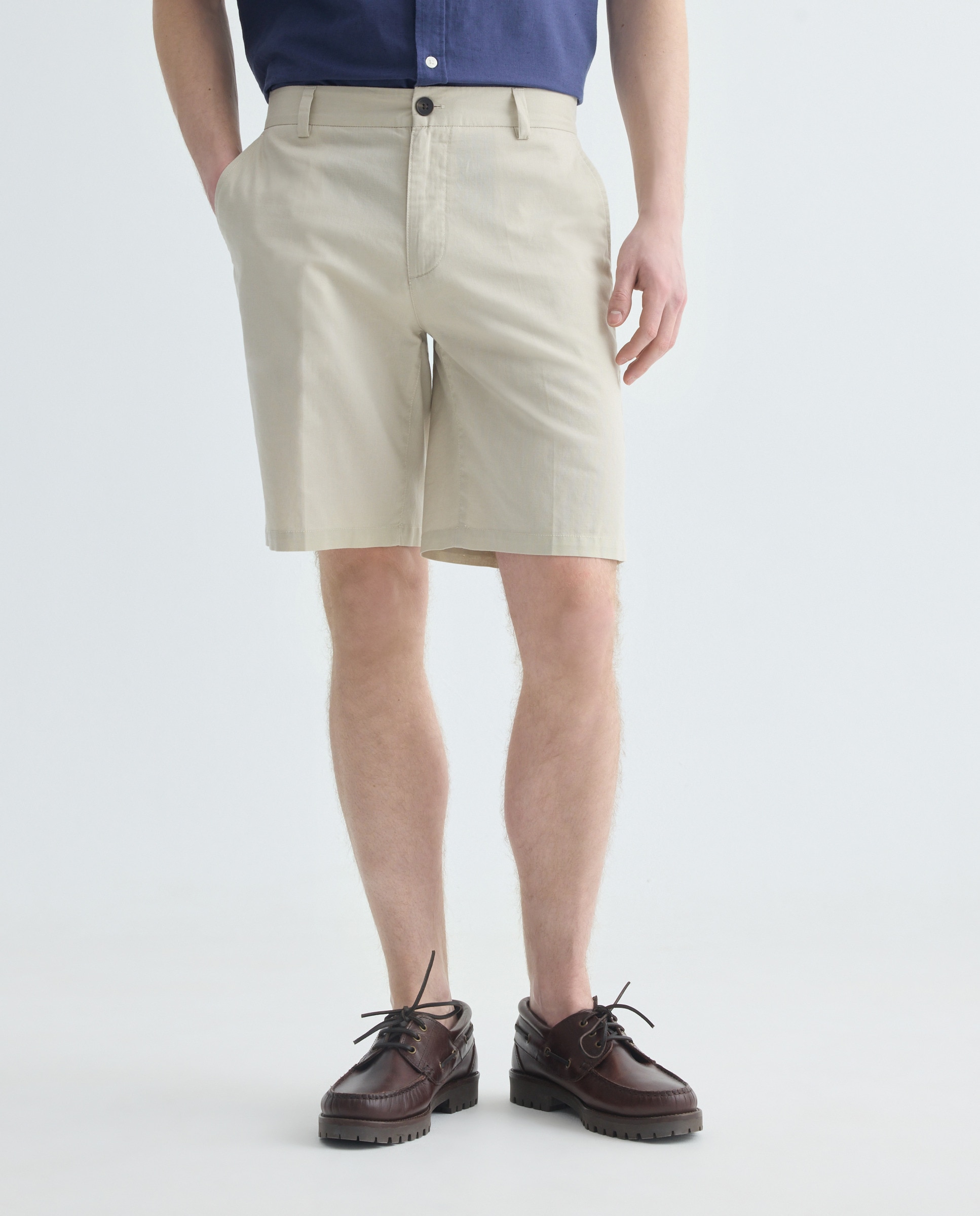 Bermuda hombre chino con lino Visón claro-2