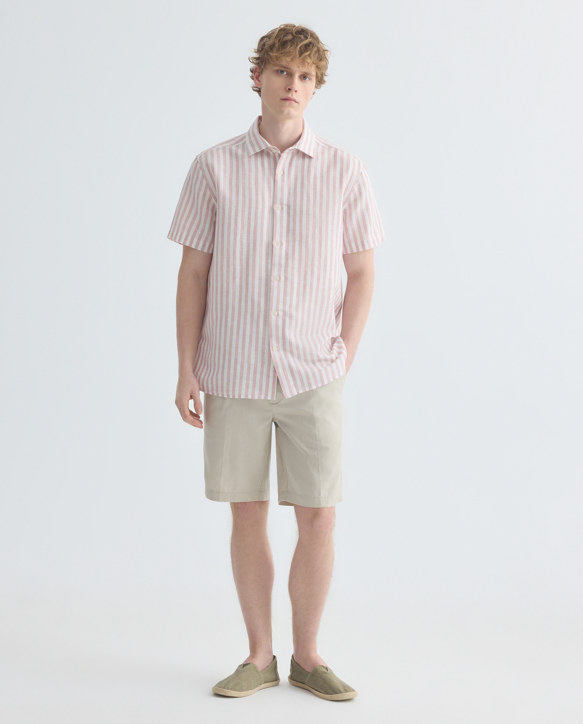 Imagen 0 de Bermuda hombre chino gomas con lino