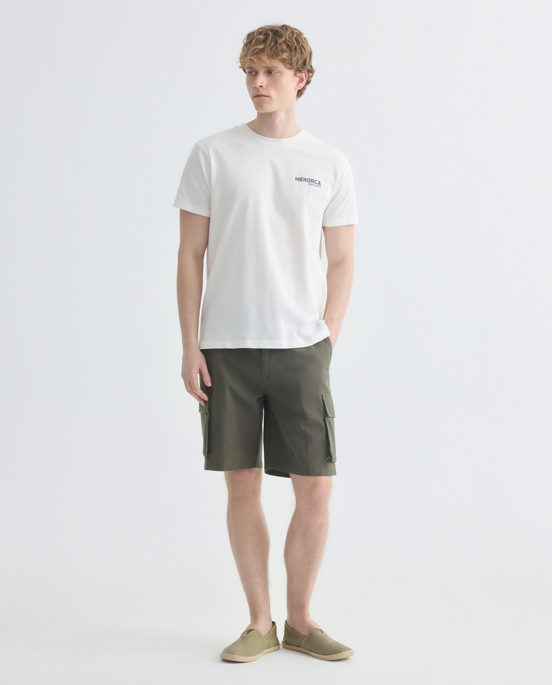 Imagen 0 de Bermuda hombre cargo con lino