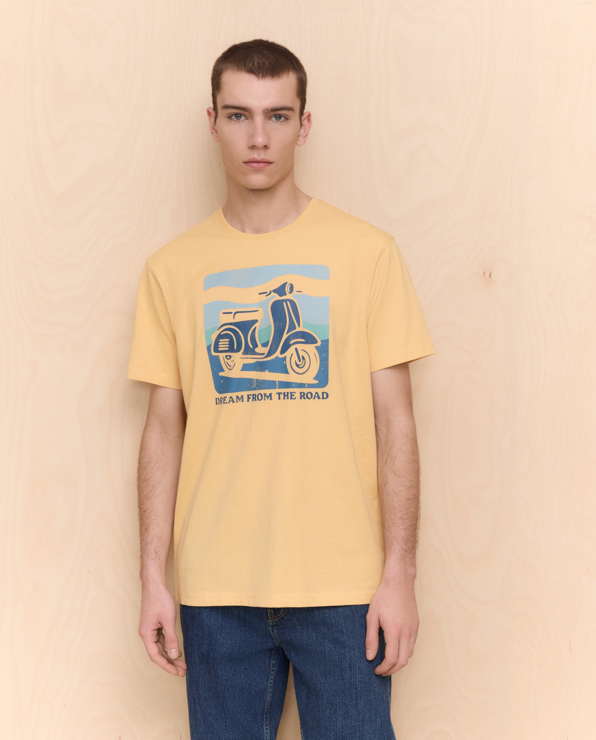 T-shirt com manga curta Mostarda-4