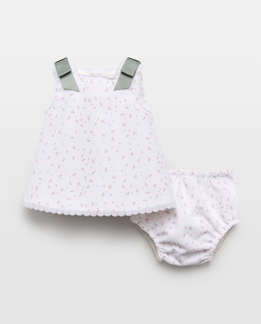 Imagem 0 de Cueiro Piqué de Bebé com Flores