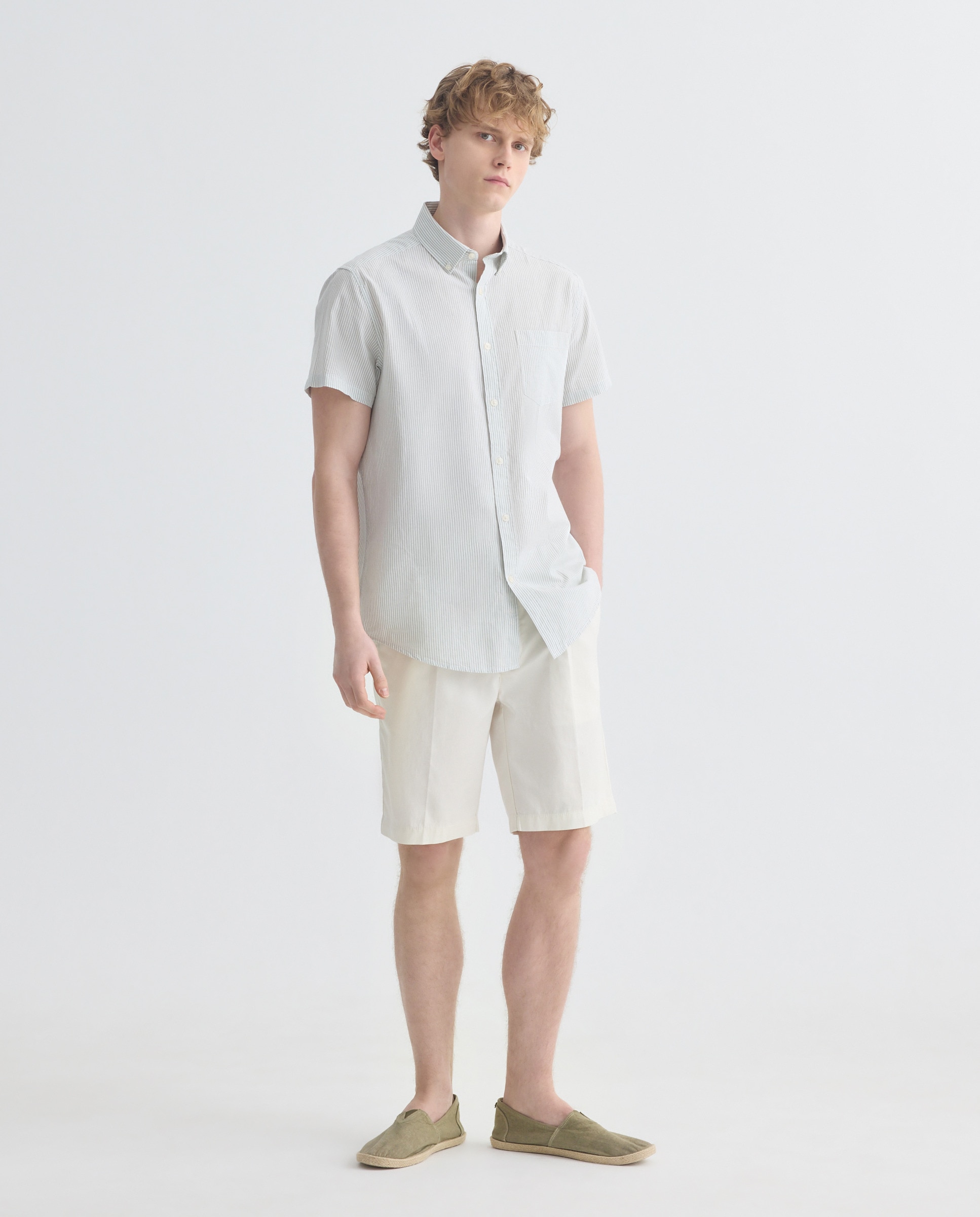 Imagen 0 de Bermuda hombre chino gomas con lino