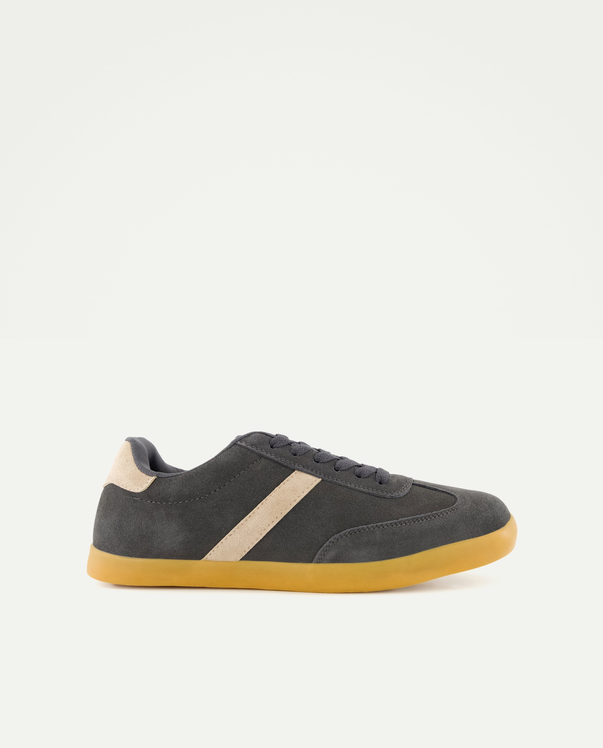 Imagen 0 de Deportivo cordones de hombre de serraje con piso de goma