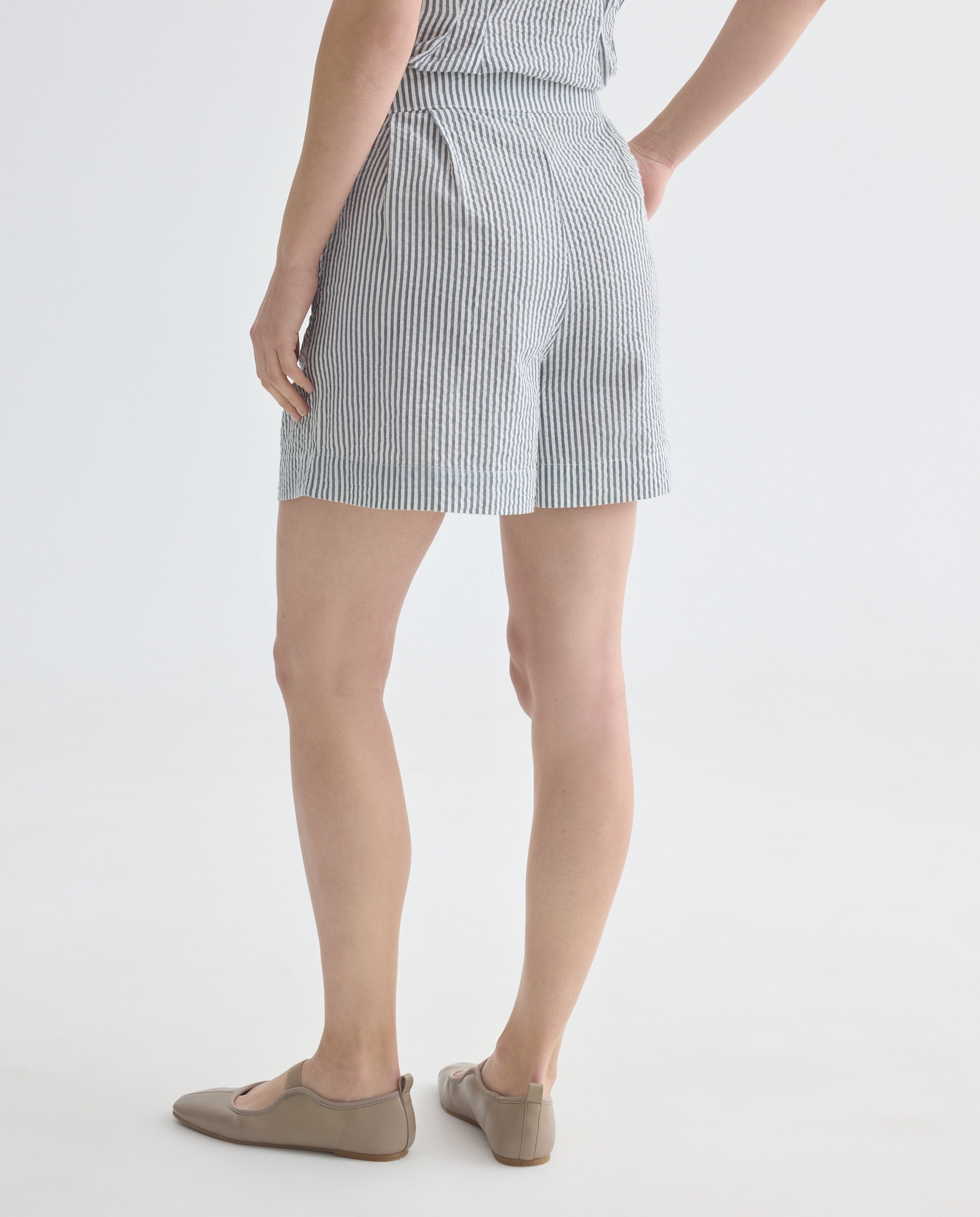 Short de mujer balloon de rayas total look Negro-3