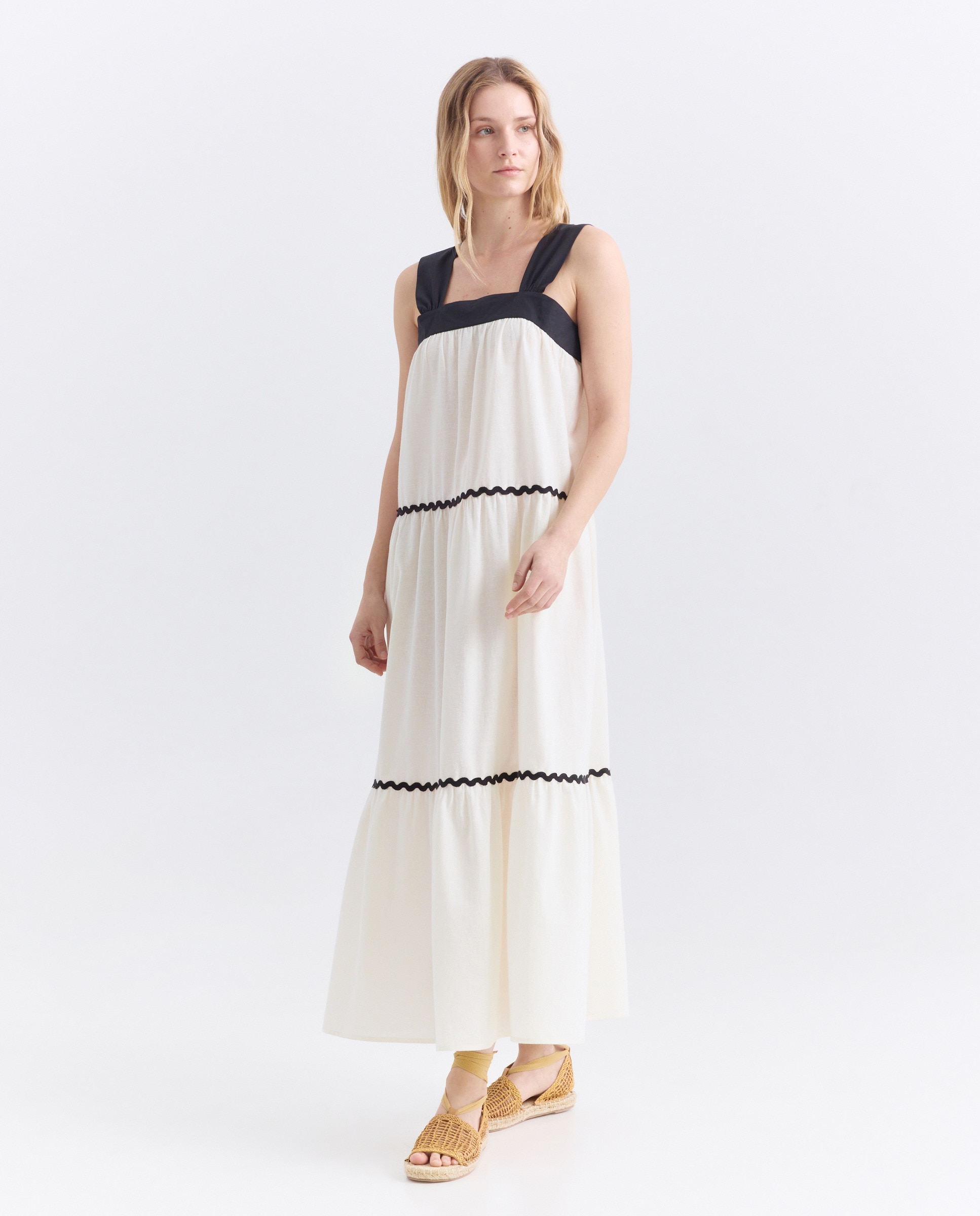 Vestido de mujer con contraste Negro-2