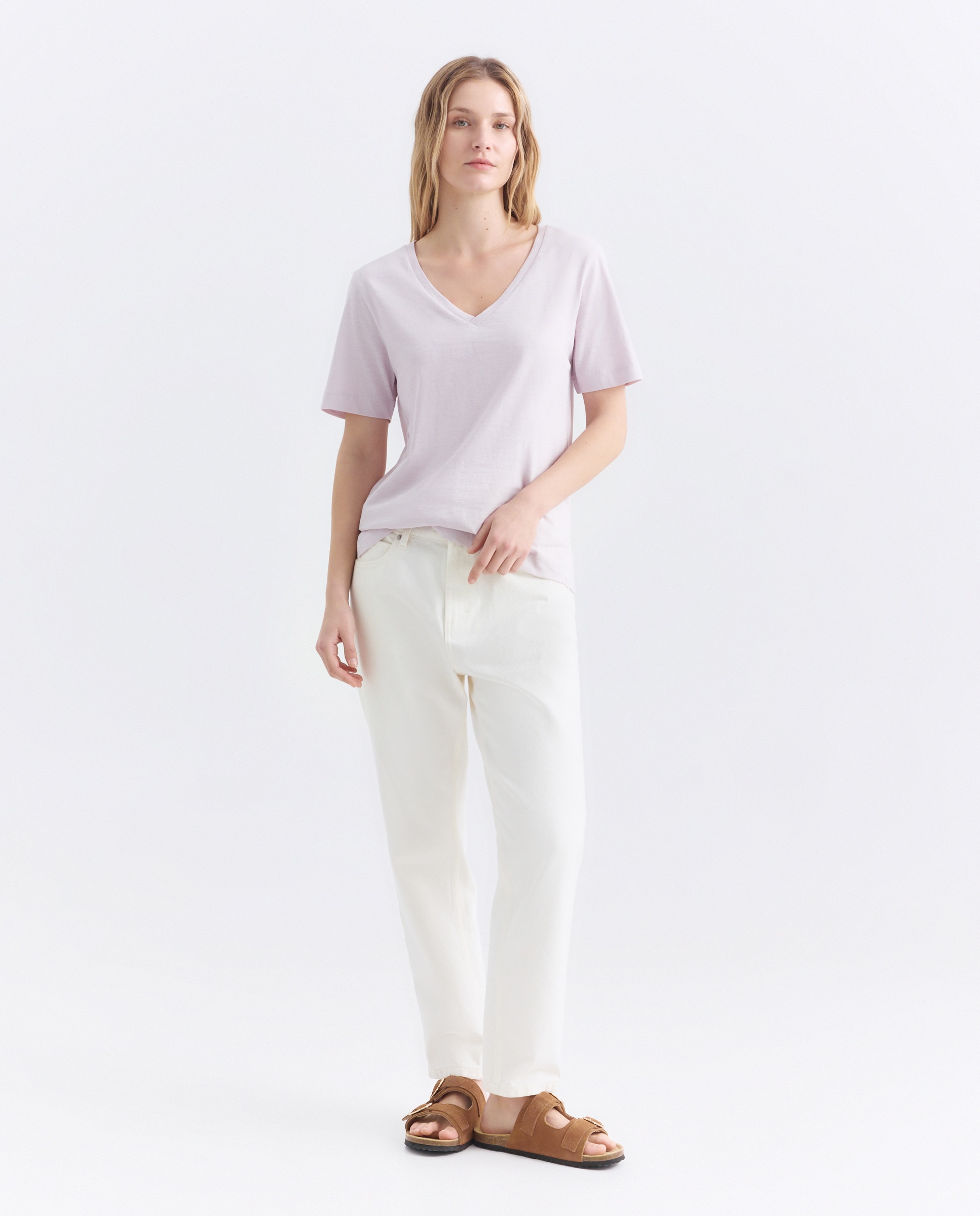 Imagen 0 de Camiseta básica de mujer cuello pico