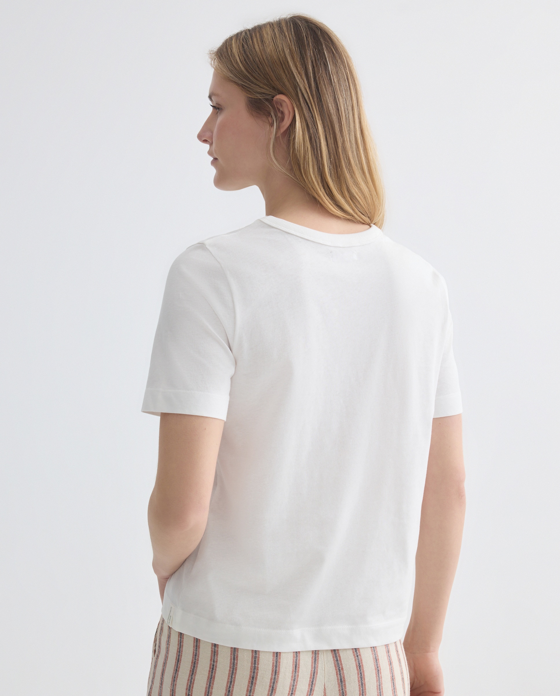 Camiseta básica de mujer cuello caja Blanco-3