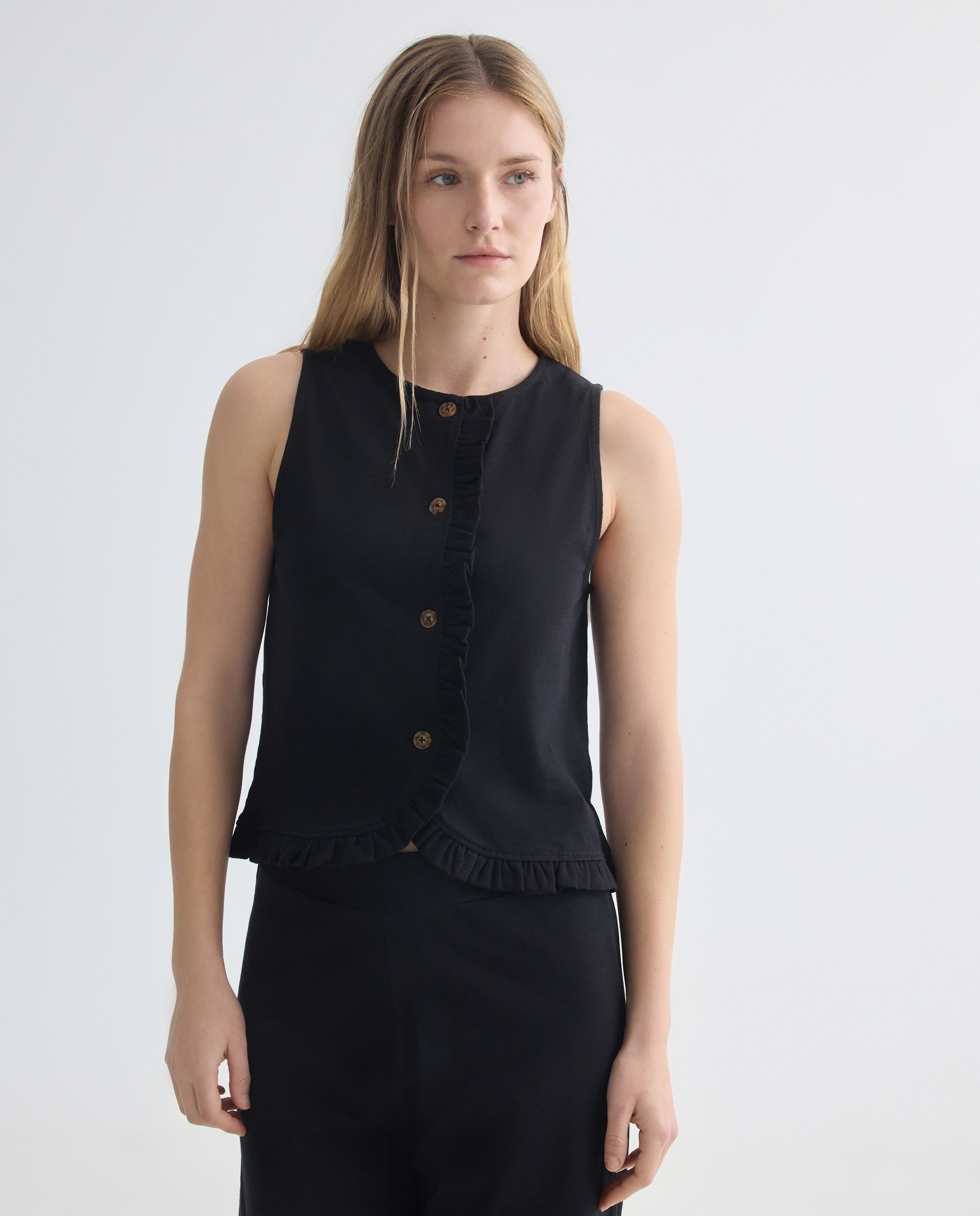 Imagen 0 de Top sin mangas de mujer con volantes