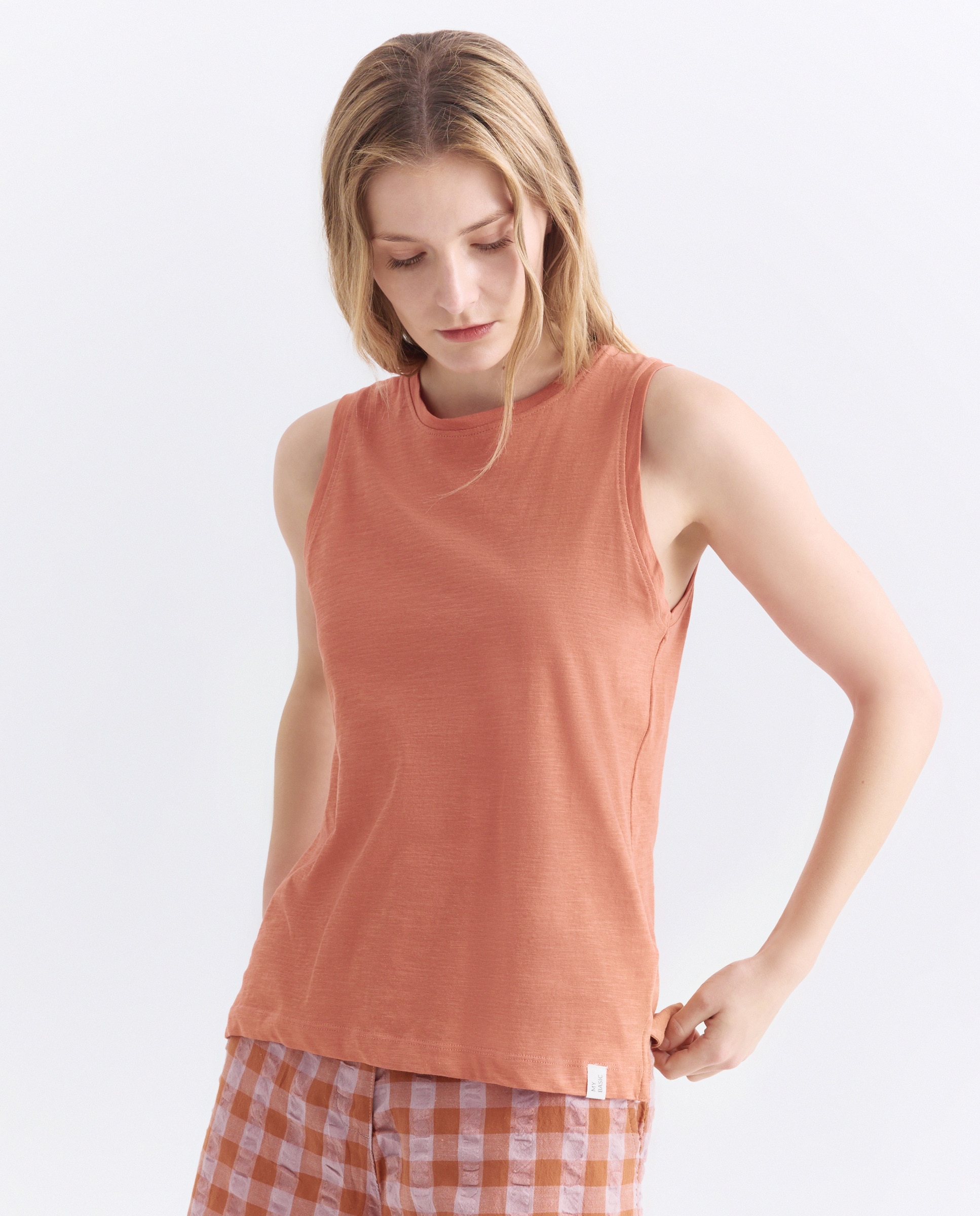 Camiseta básica sin mangas de mujer cuello caja 660 Naranja-3