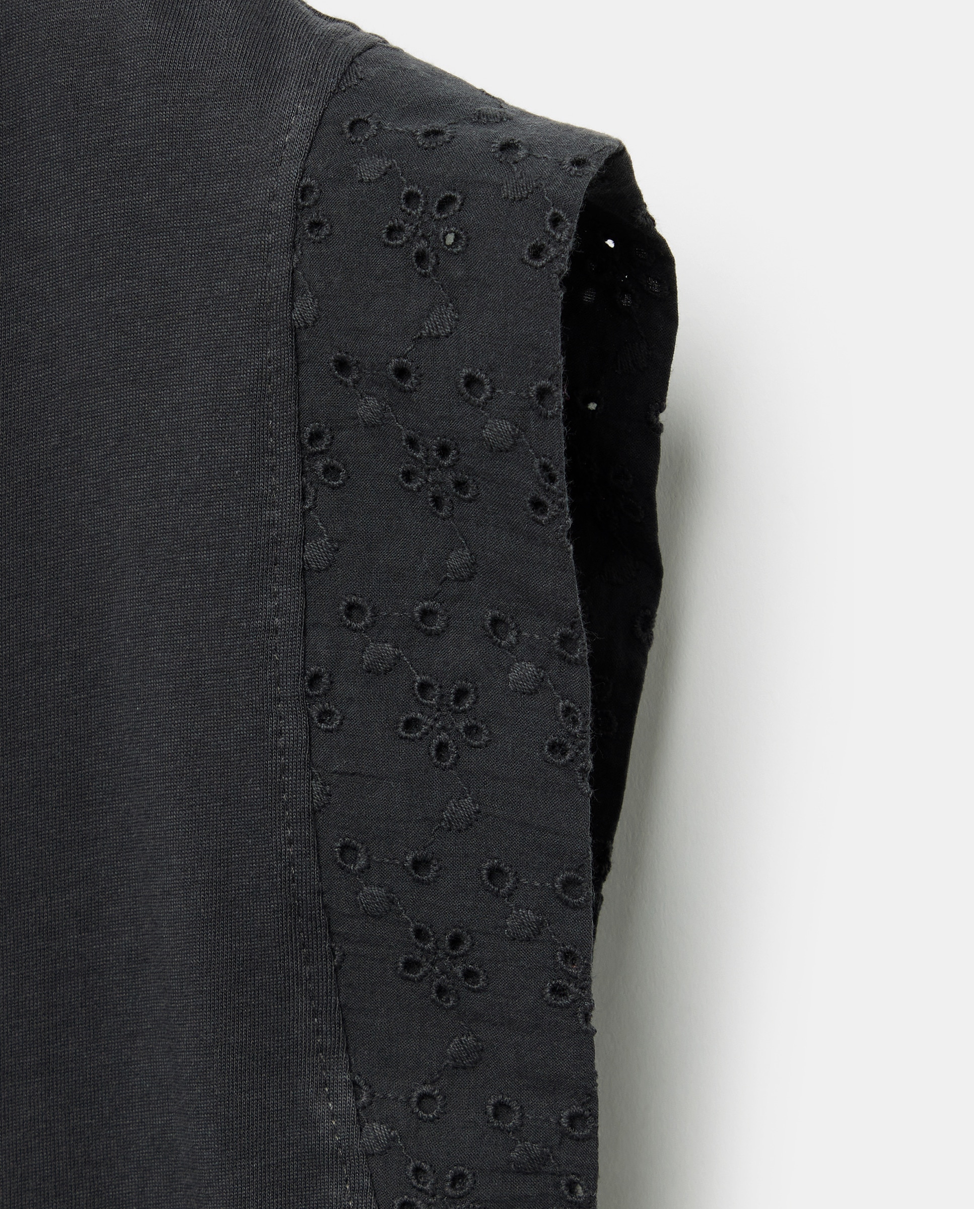 Camiseta sin mangas de mujer con detalle bordado en hombro Plomo-5
