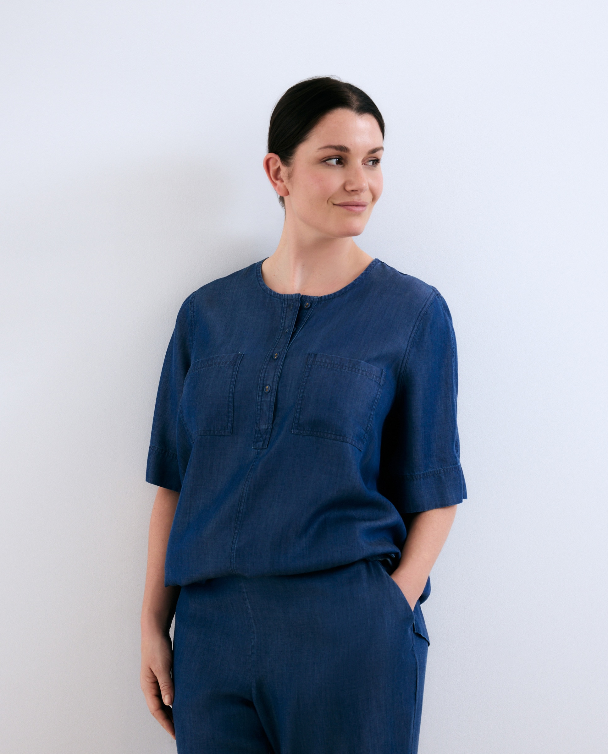 Imagem 0 de Blusa Tipo Polo de Lyocell com Manga Curta