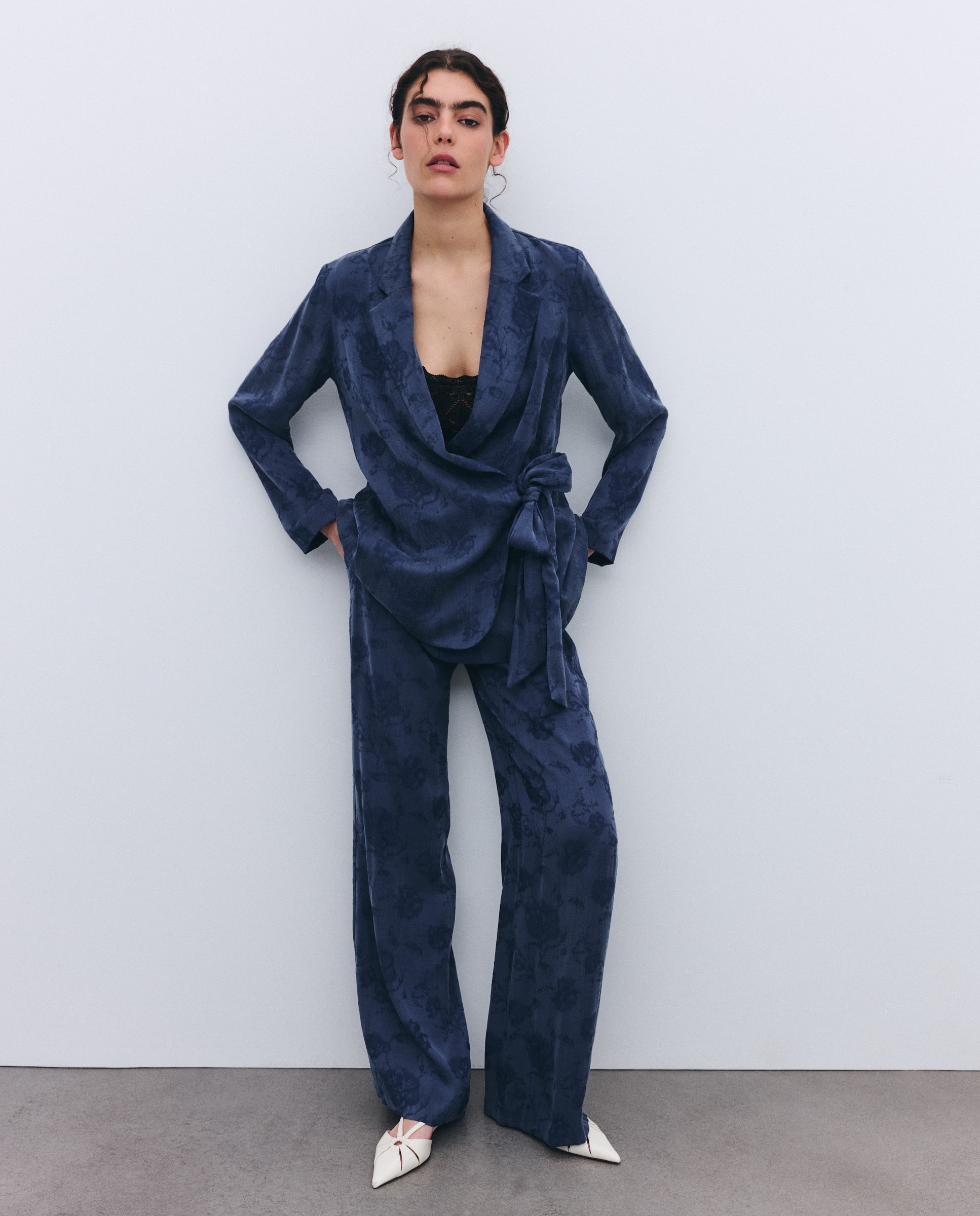 Blazer de Fato com Jacquard e Laço 471 Índigo-4