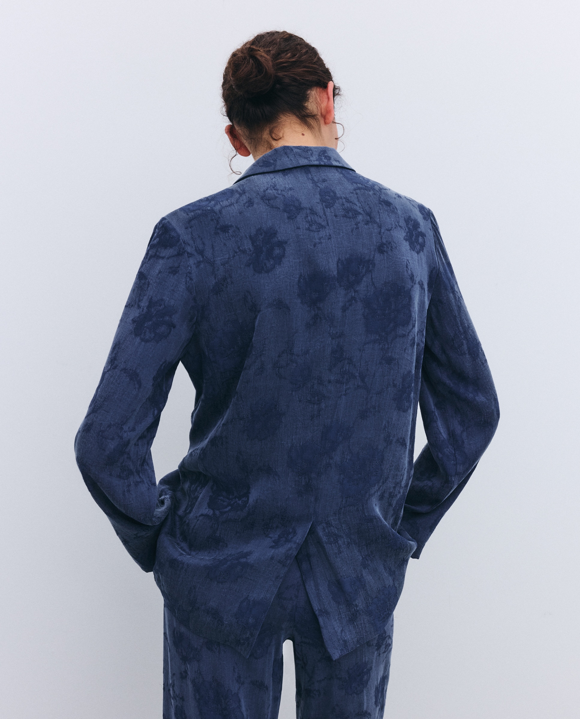 Blazer de Fato com Jacquard e Laço 471 Índigo-2