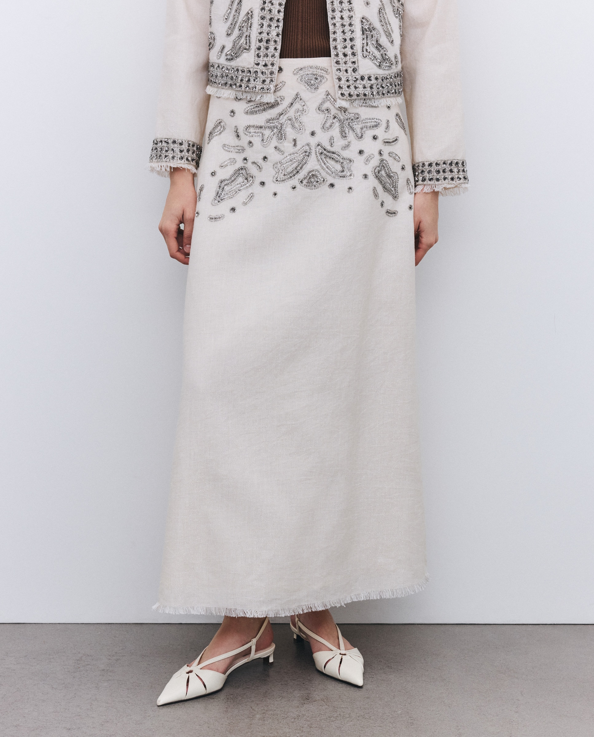 Saia Midi com Bordados de Lantejoulas Branco-marfim-2