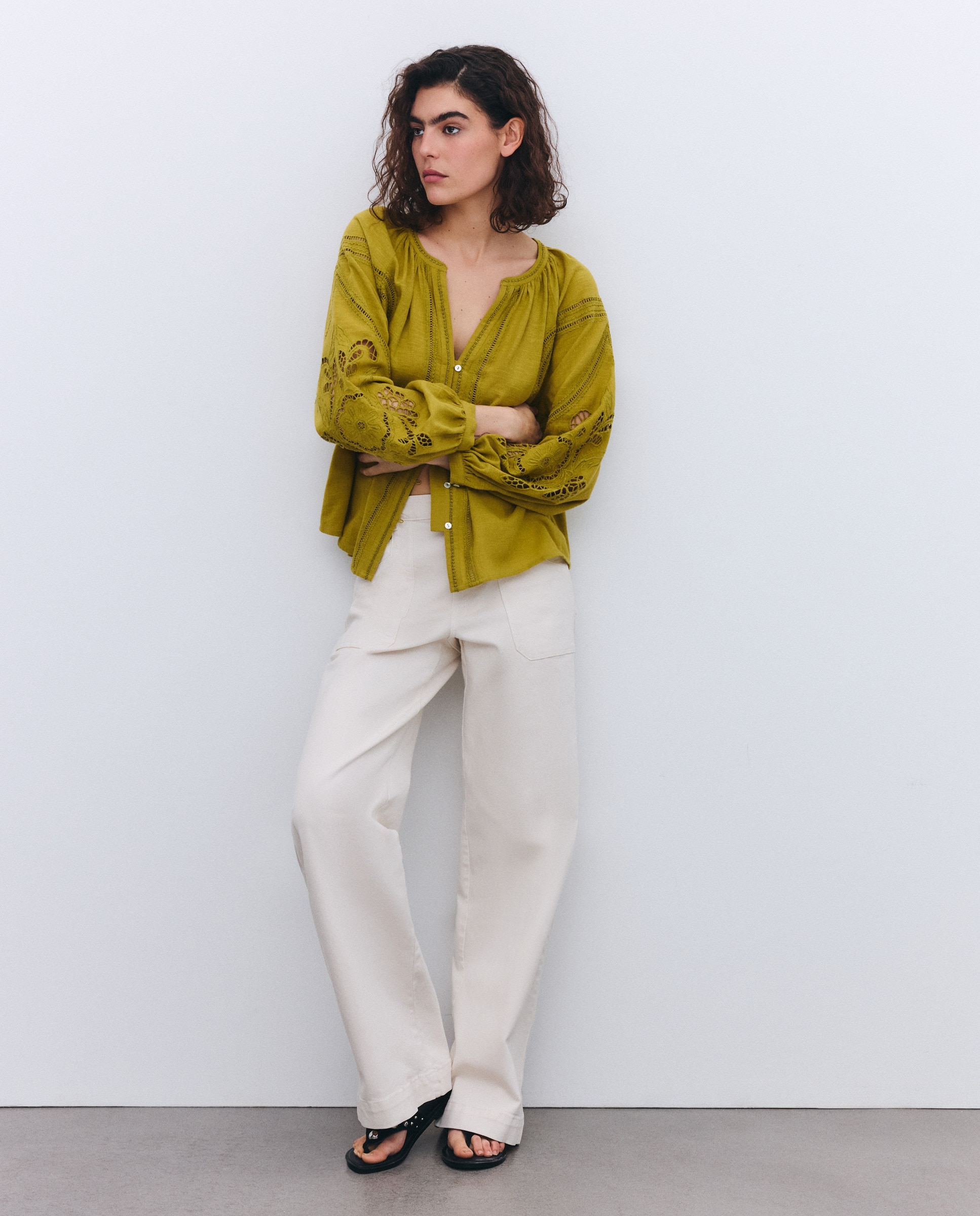 Blusa de manga comprida com bordado Sabão-4
