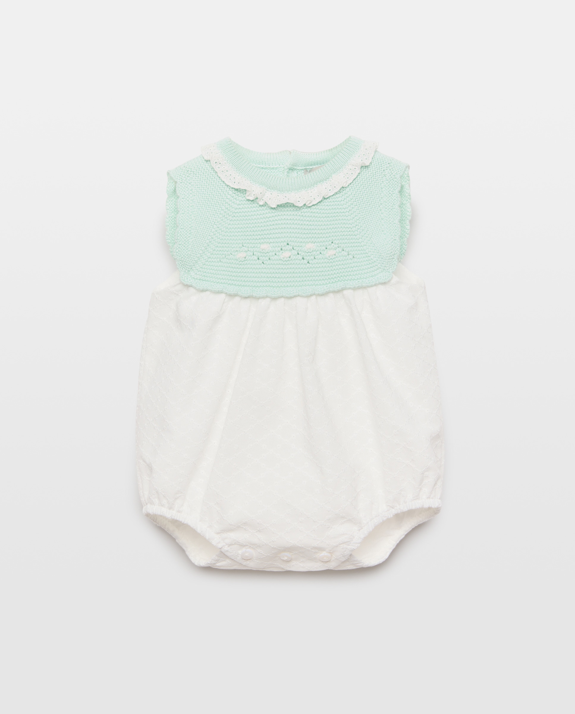 Imagem 0 de Babygrow de Tricot de Bebé com Manga Curta e Bordado Suíço