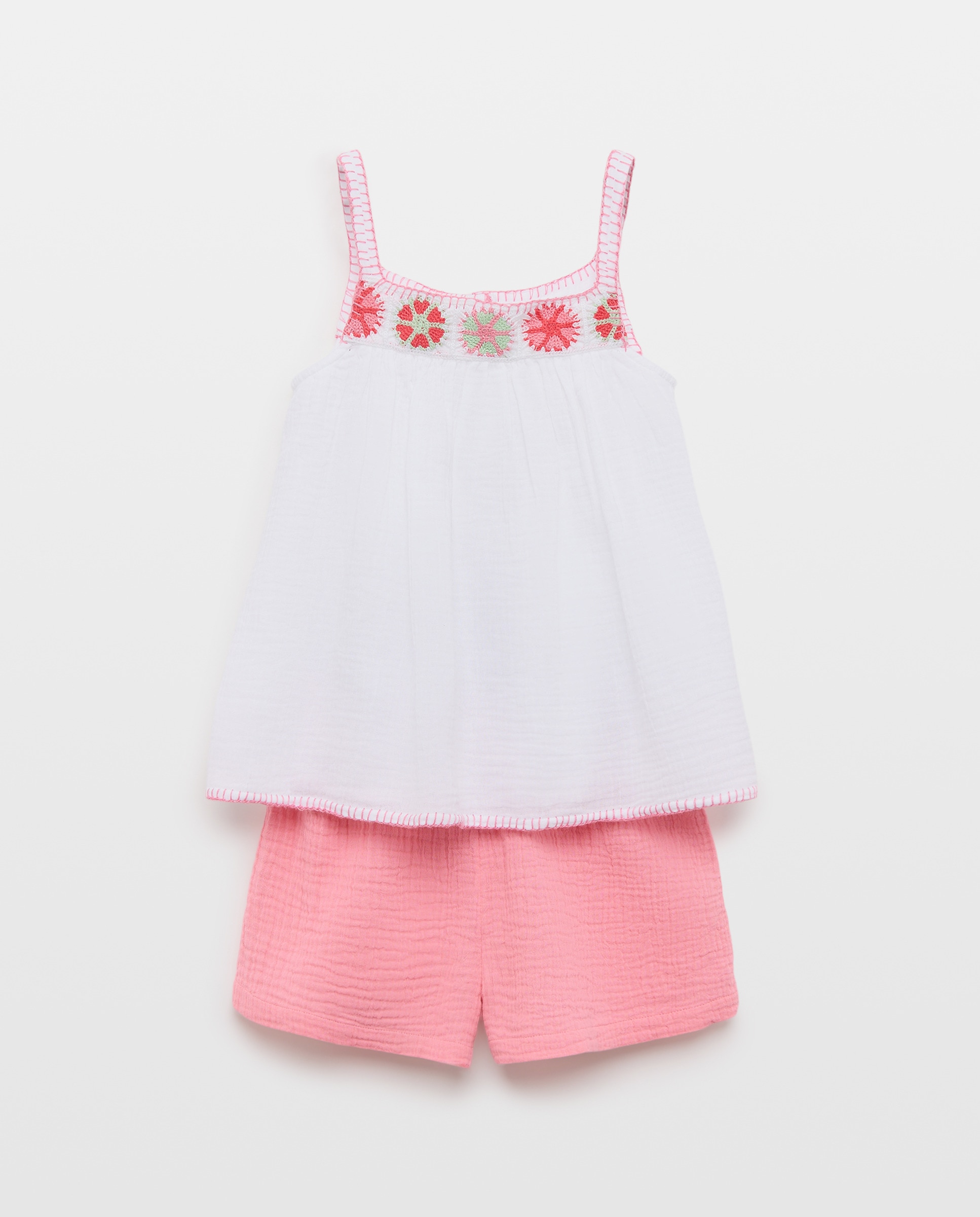 Imagem 0 de Pijama Curto Completo Plano e com Crochet