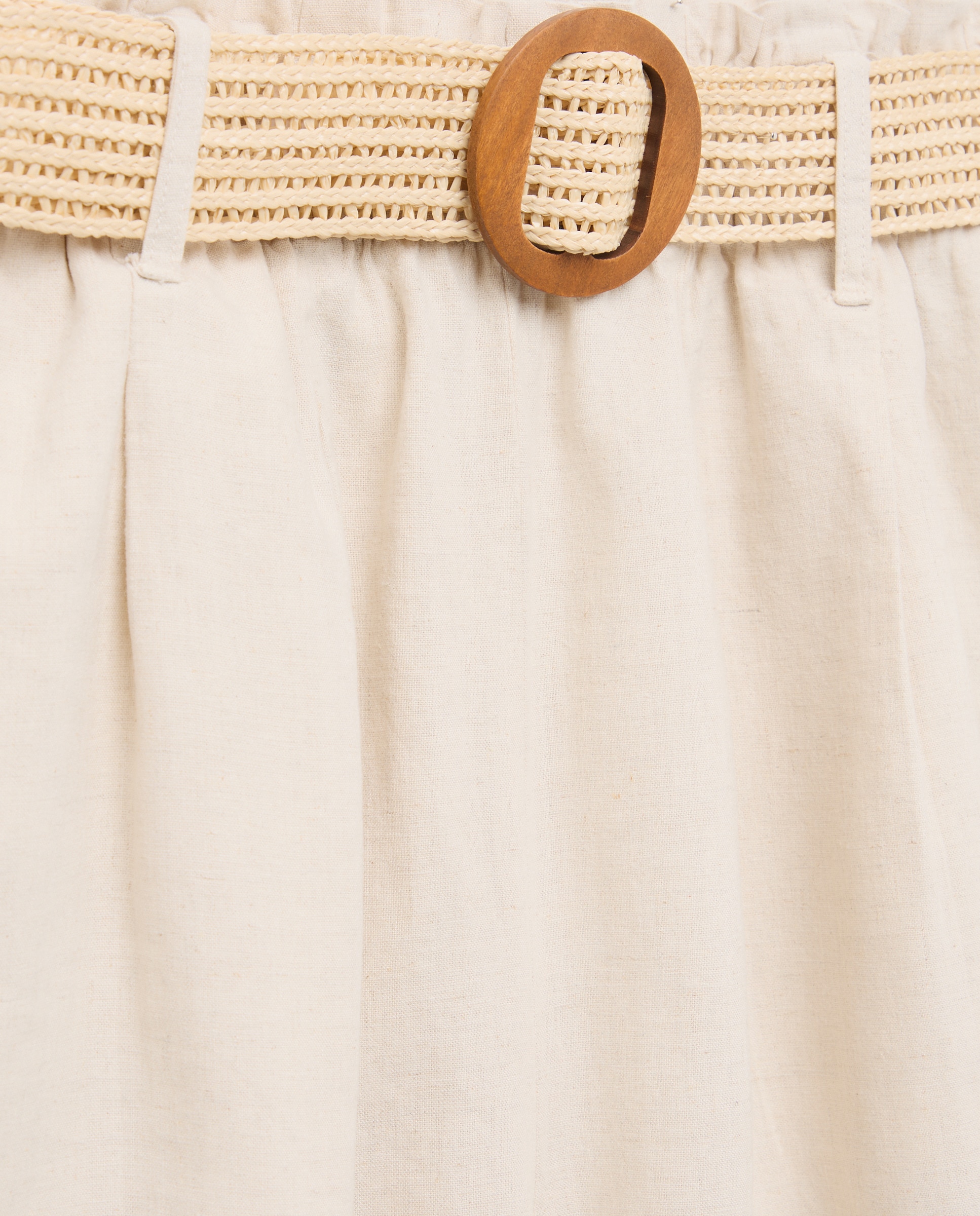 Bermudas de Linho com Cinto de Ráfia Bege-5