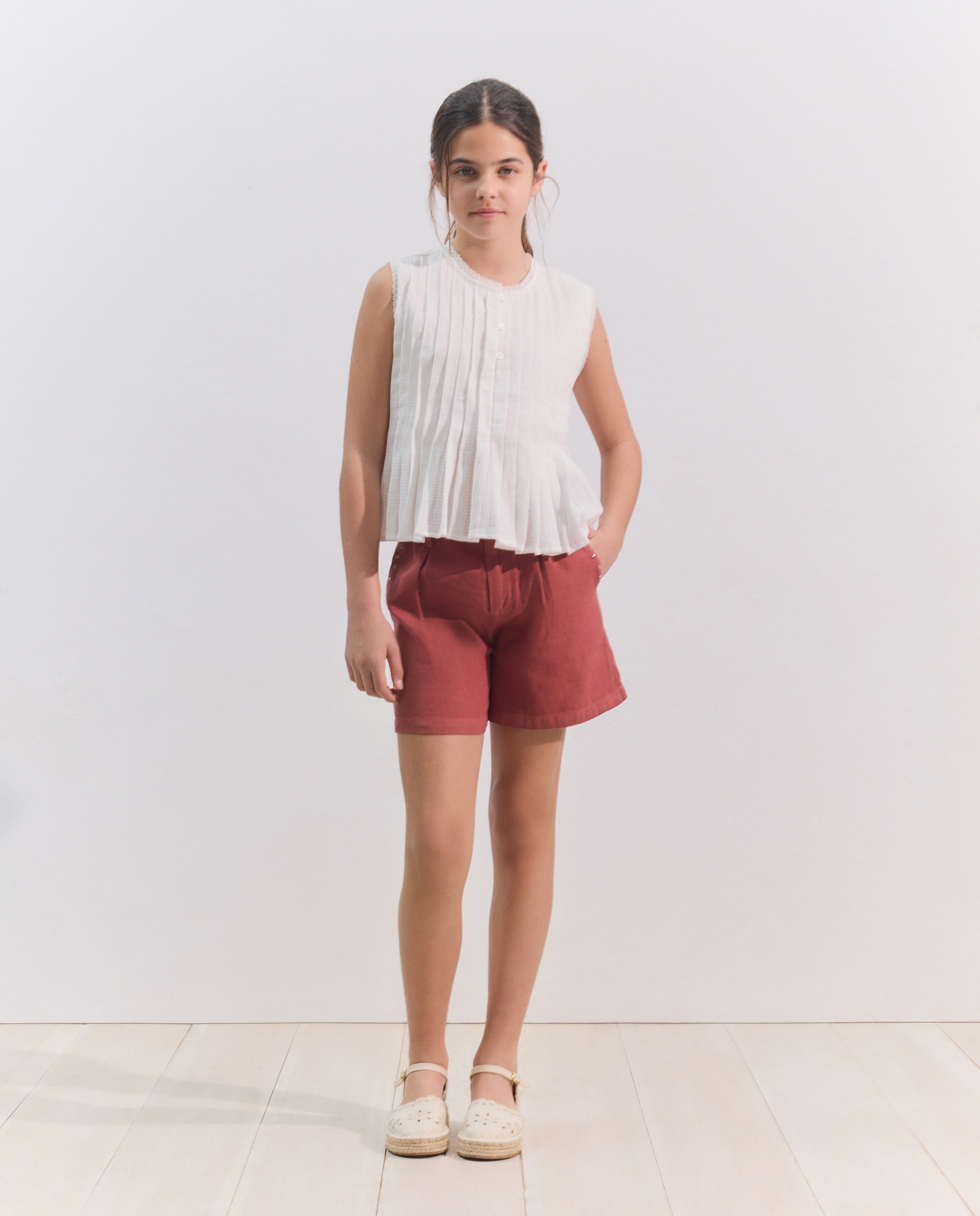 Imagem 0 de Bermudas de Linho com Cinto de Tachas Garment Dyed