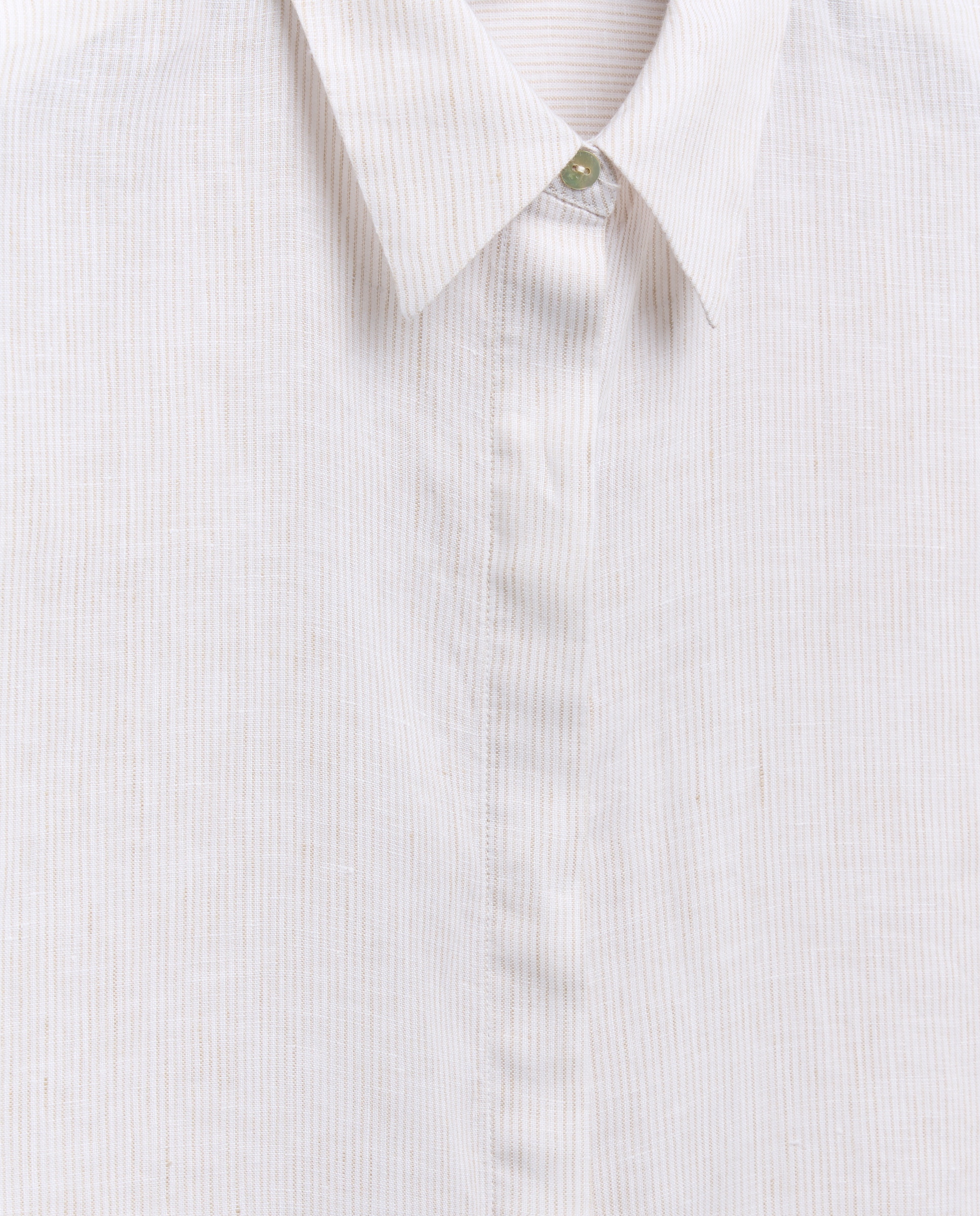 Blusa com Manga Curta em Linho Branco-6