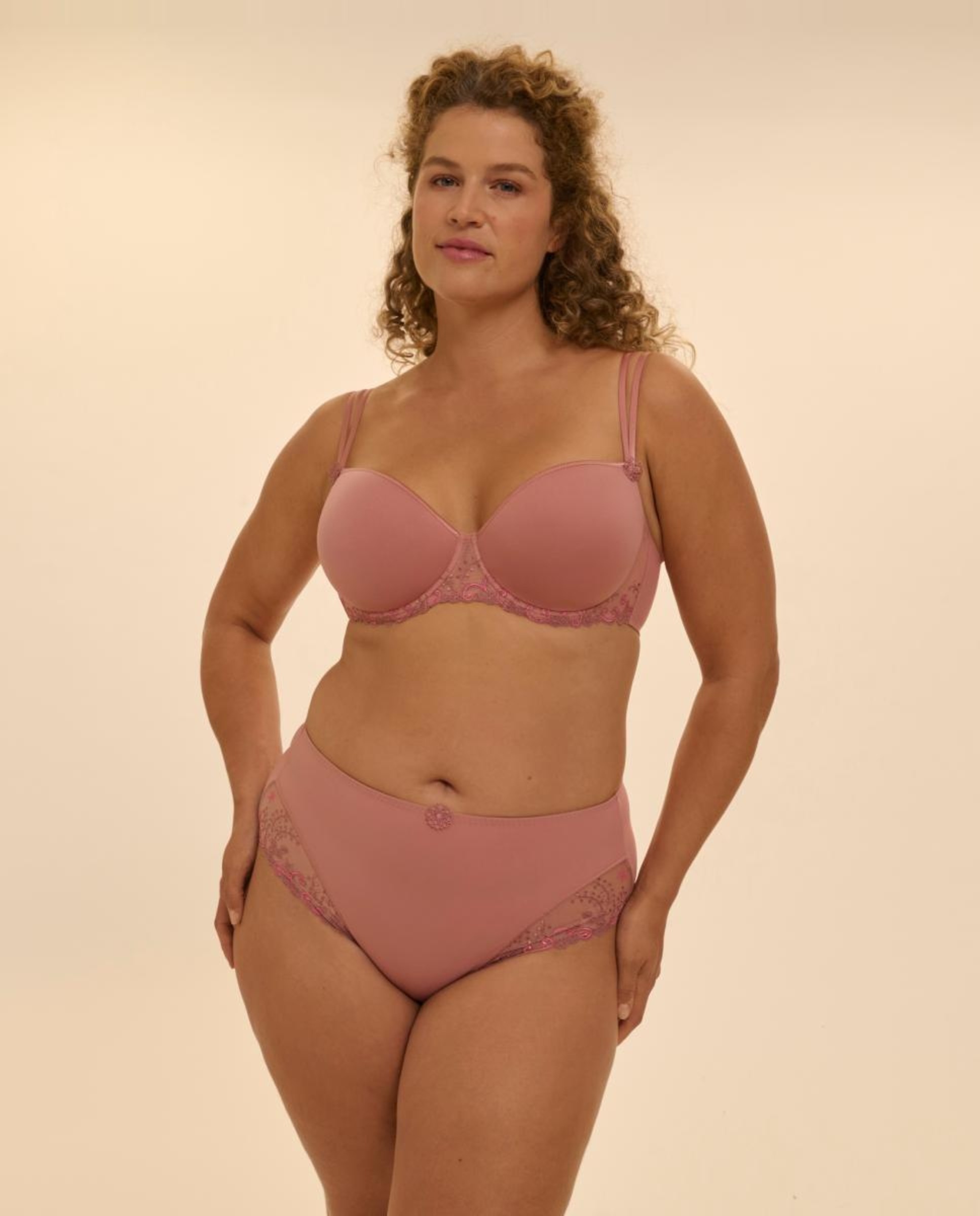 Soutien pré-formado com enchimento Rosa-11