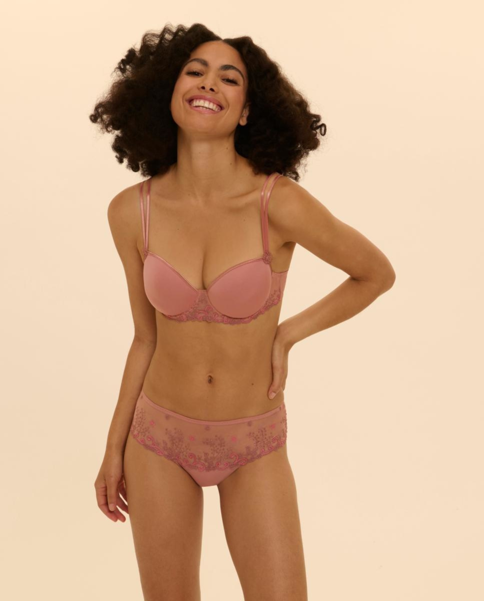 Soutien pré-formado com enchimento Rosa-9