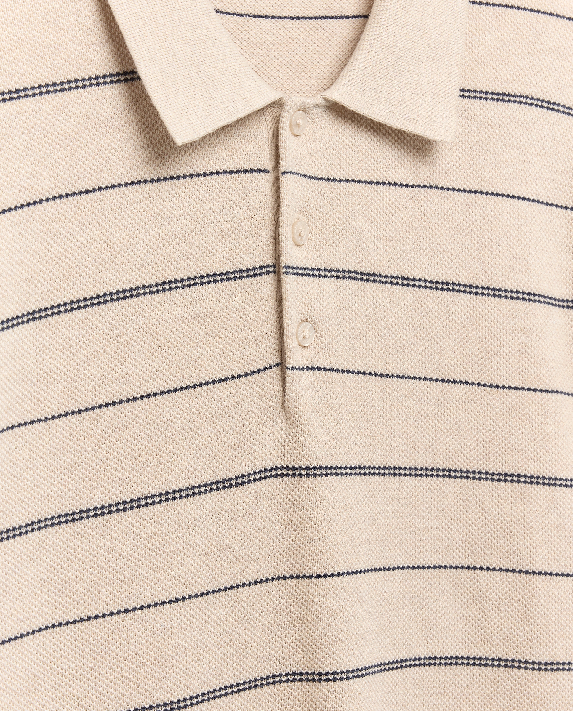 Camisola de Estrutura às Riscas com Colarinho de Polo e Manga Curta Bege-2