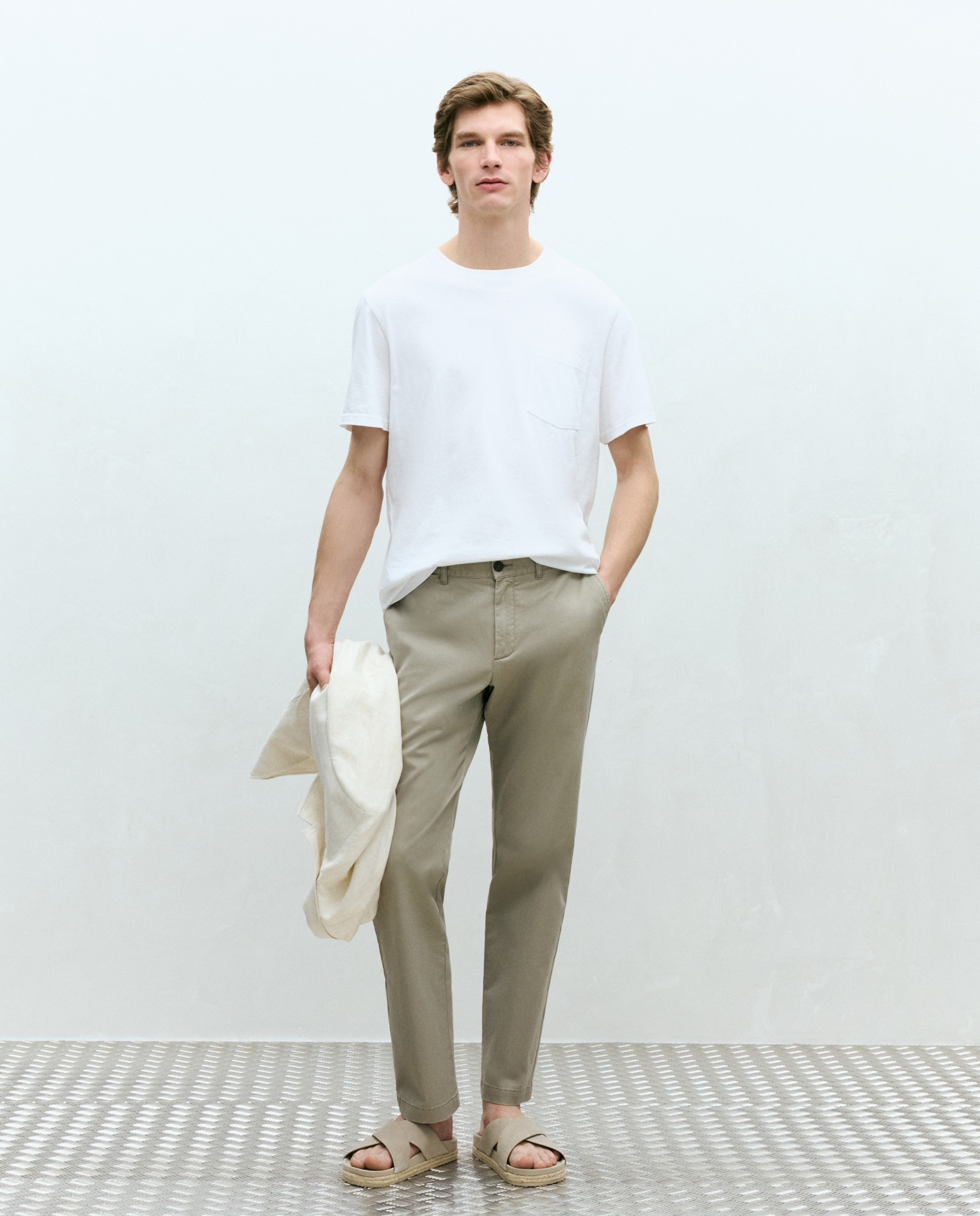 Calças Desportivas Regular em Algodão Elastómero Castanho-claro-1