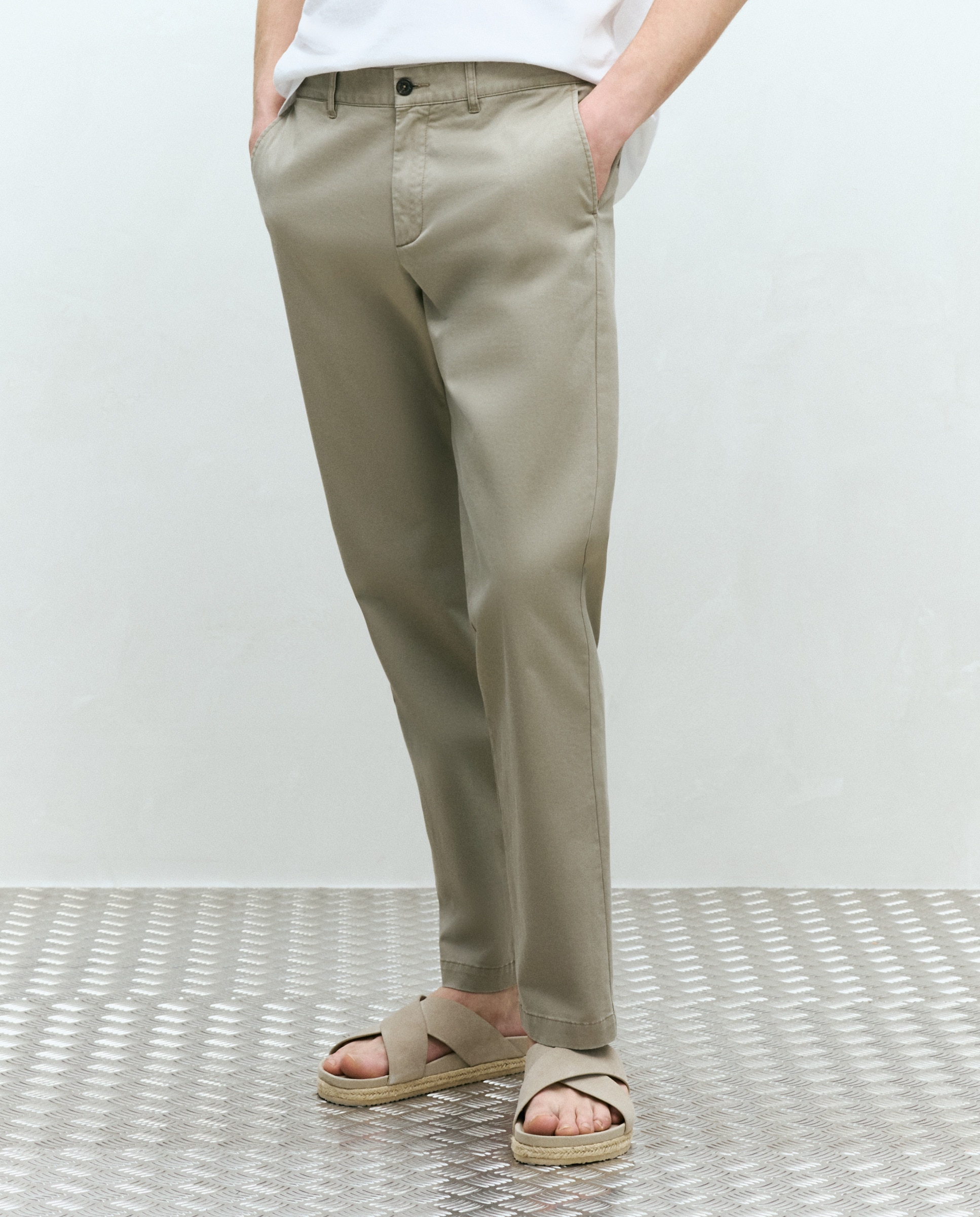 Calças Desportivas Regular em Algodão Elastómero Castanho-claro-2