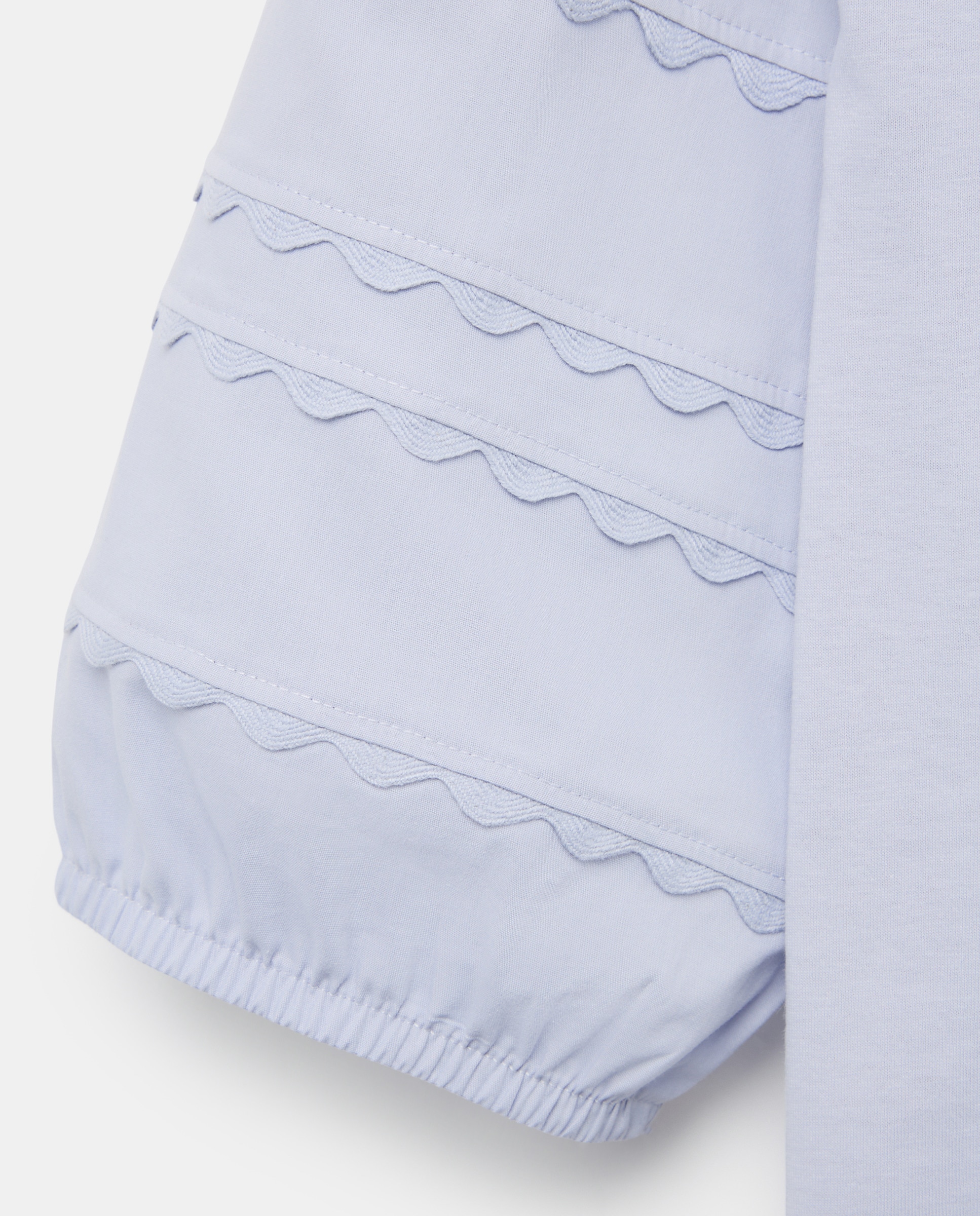 Camiseta de mujer cuello caja manga farol con detalles 410 Azul claro-5