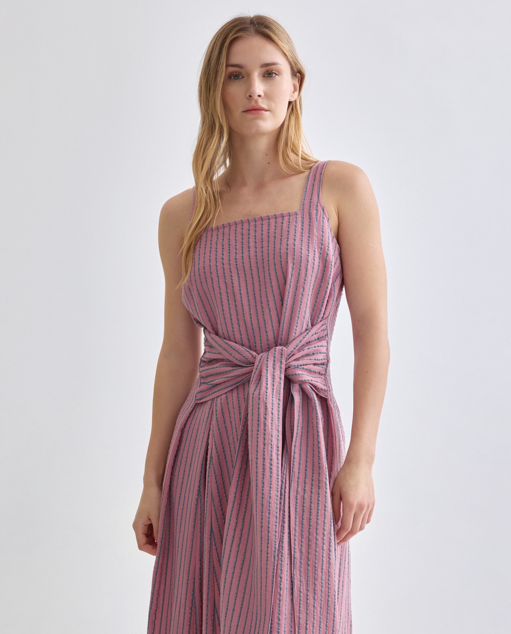 Imagen 0 de Vestido de mujer lazada de rayas