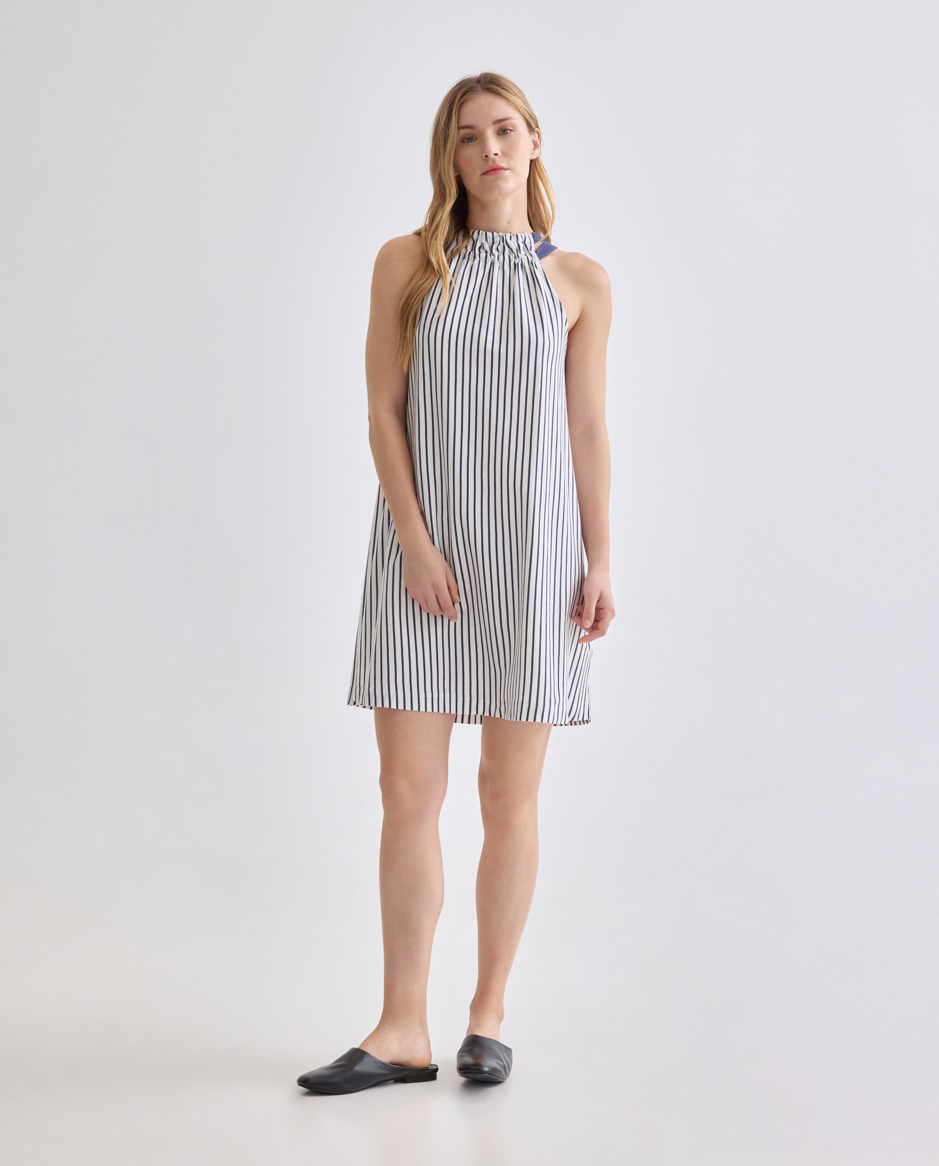 Imagen 0 de Vestido básico de mujer cuello halter rayas