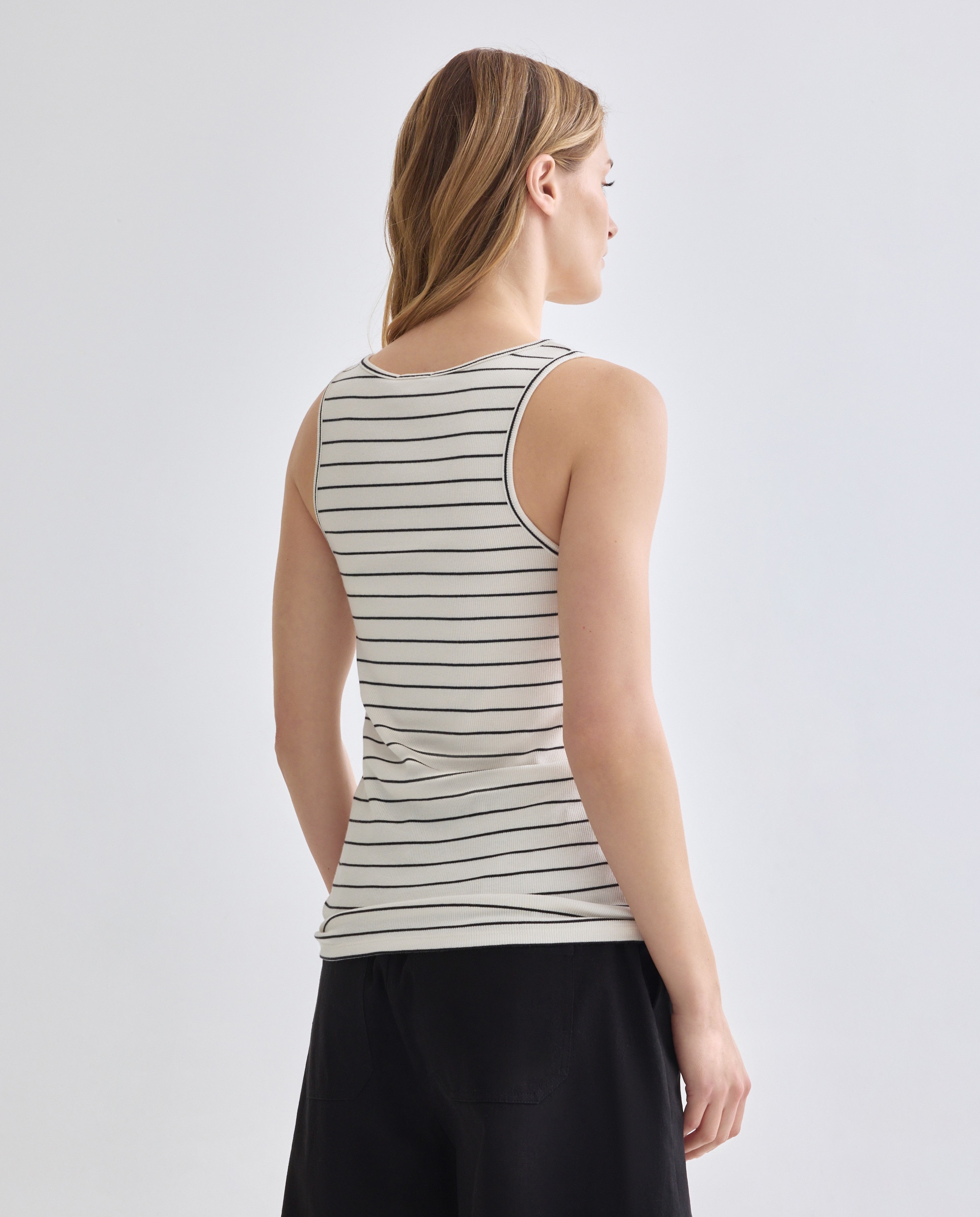 Camiseta básica de tirantes de mujer de canalé Negro-3