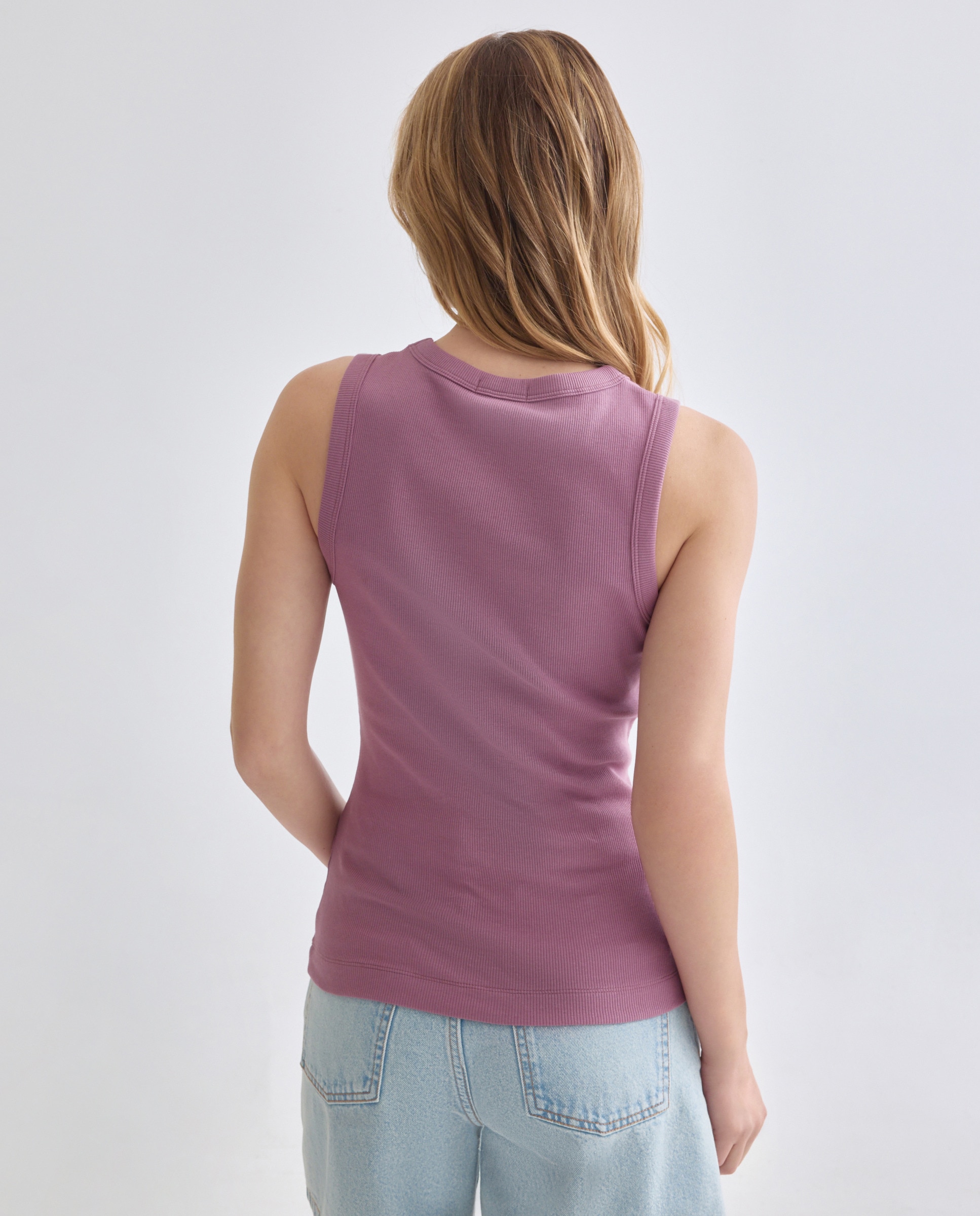 Camiseta halter de mujer de tirantes y canalé Morado-3