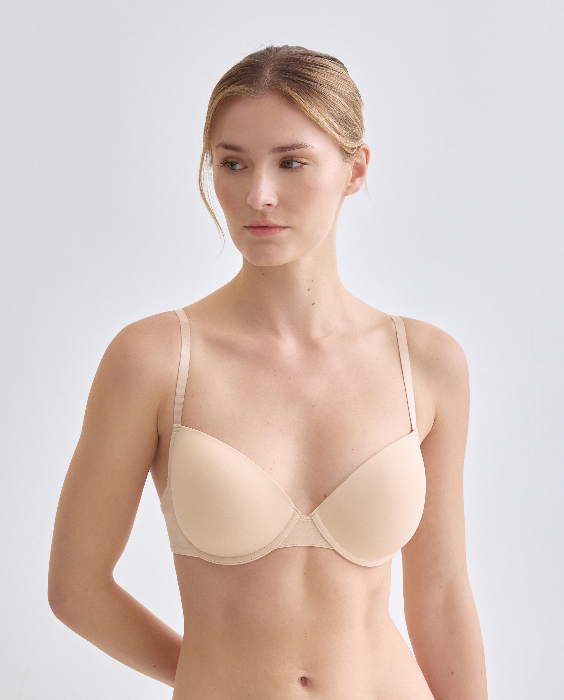 Imagen 0 de Sujetador básico microfibra copa b