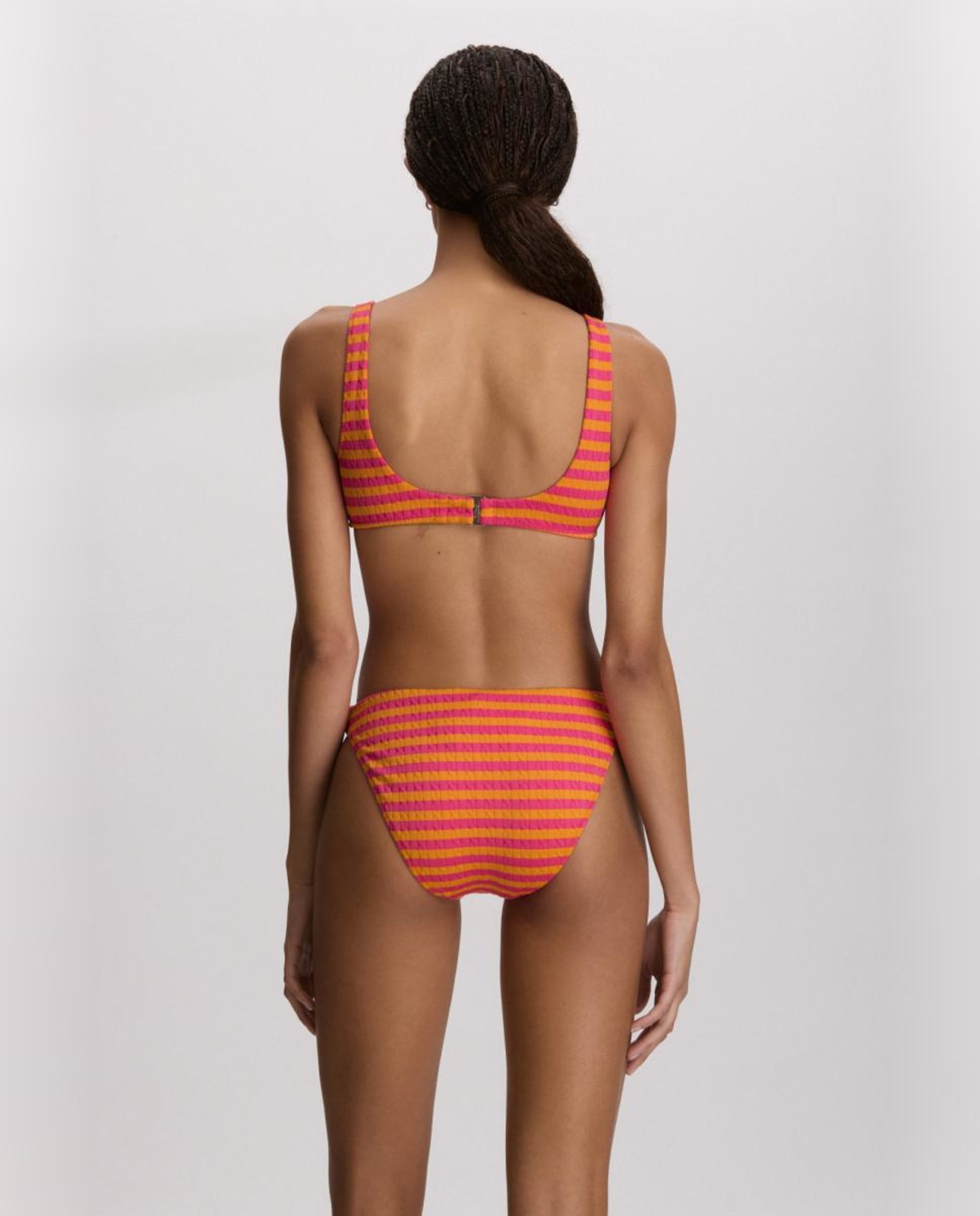 Cueca de Biquíni com Corte de Perna Alto Laranja-2