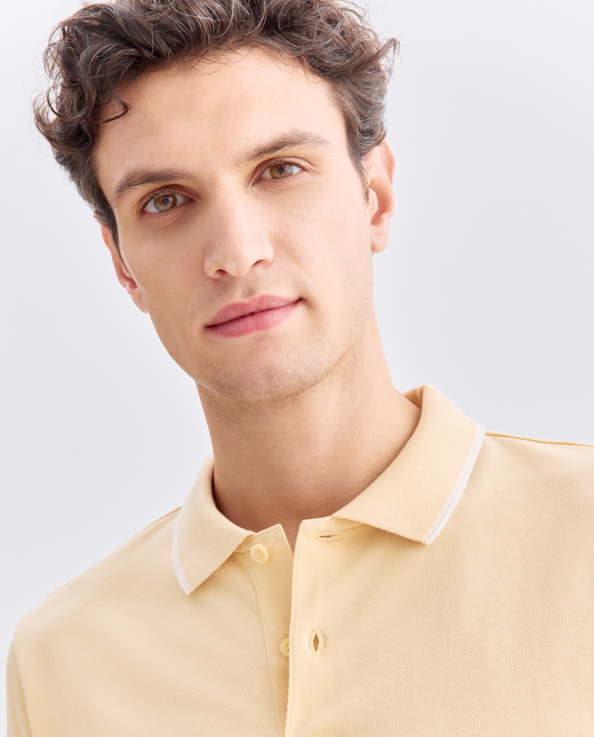 Polo de hombre manga corta raya color 310 Amarillo claro-3