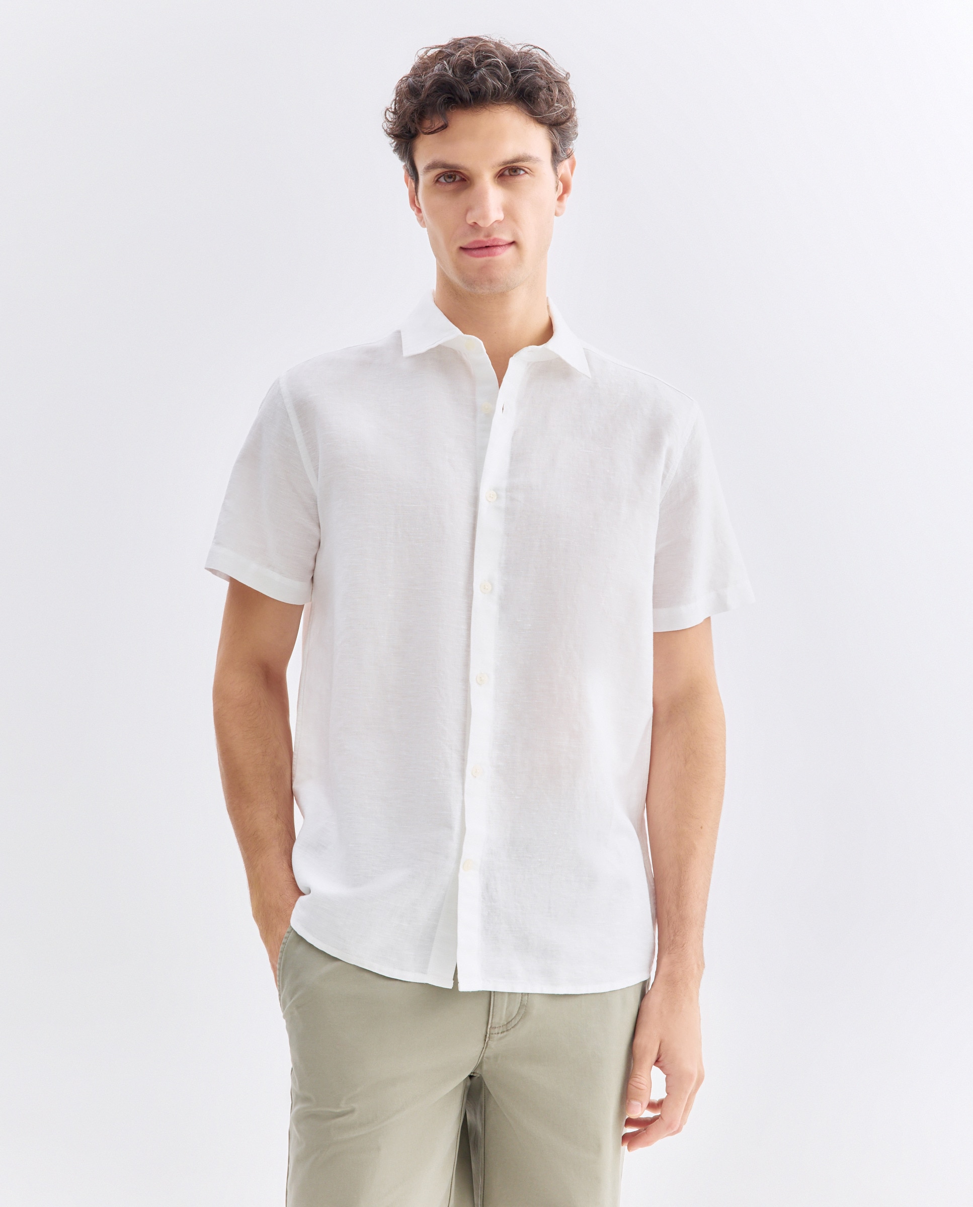 Imagen 0 de Camisa sport manga corta hombre con lino