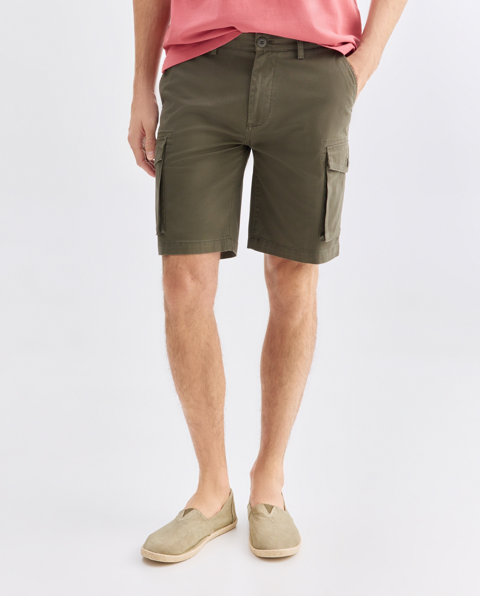 Bermuda hombre cargo 530 Verde oscuro-2