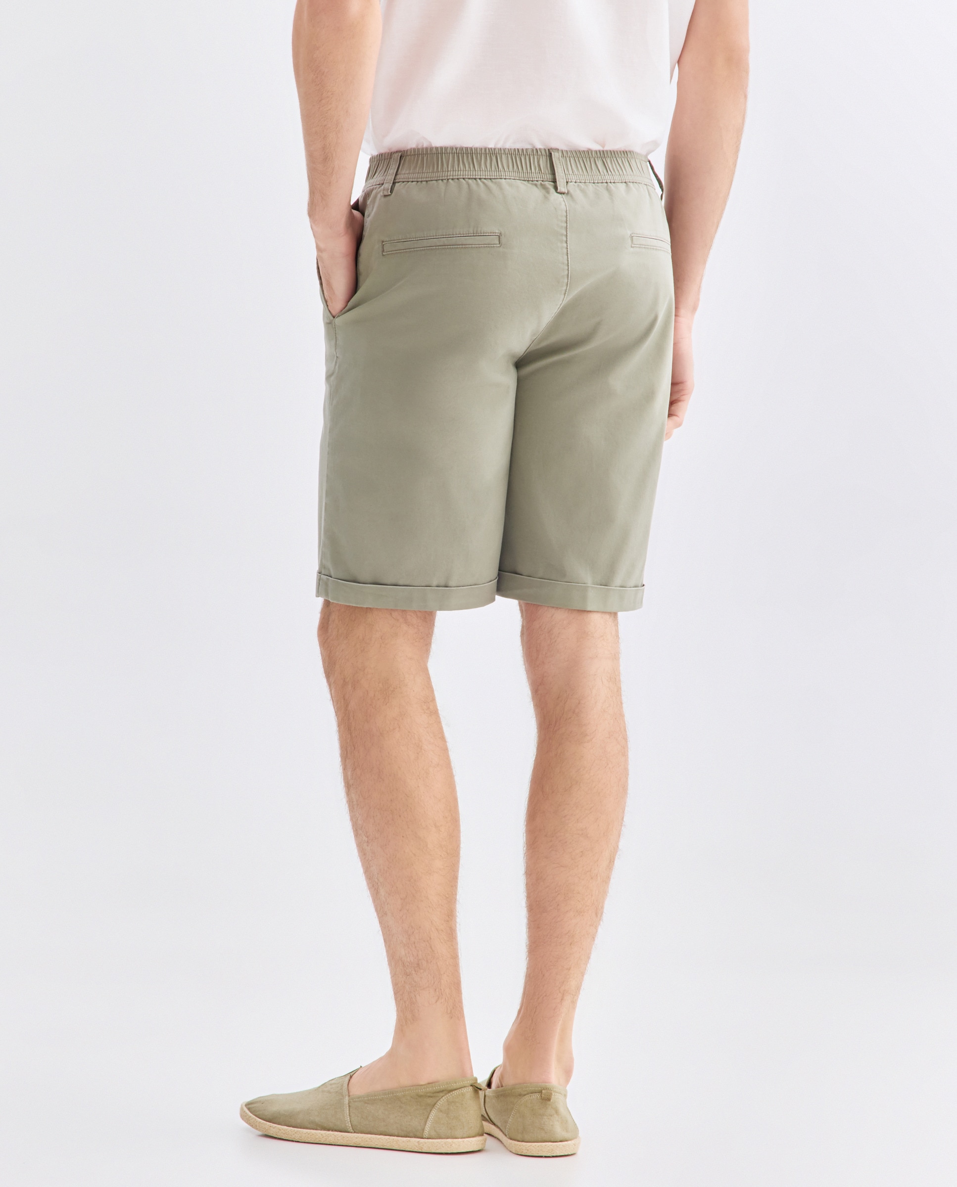 Bermuda hombre chino con goma 520 Kaki-3