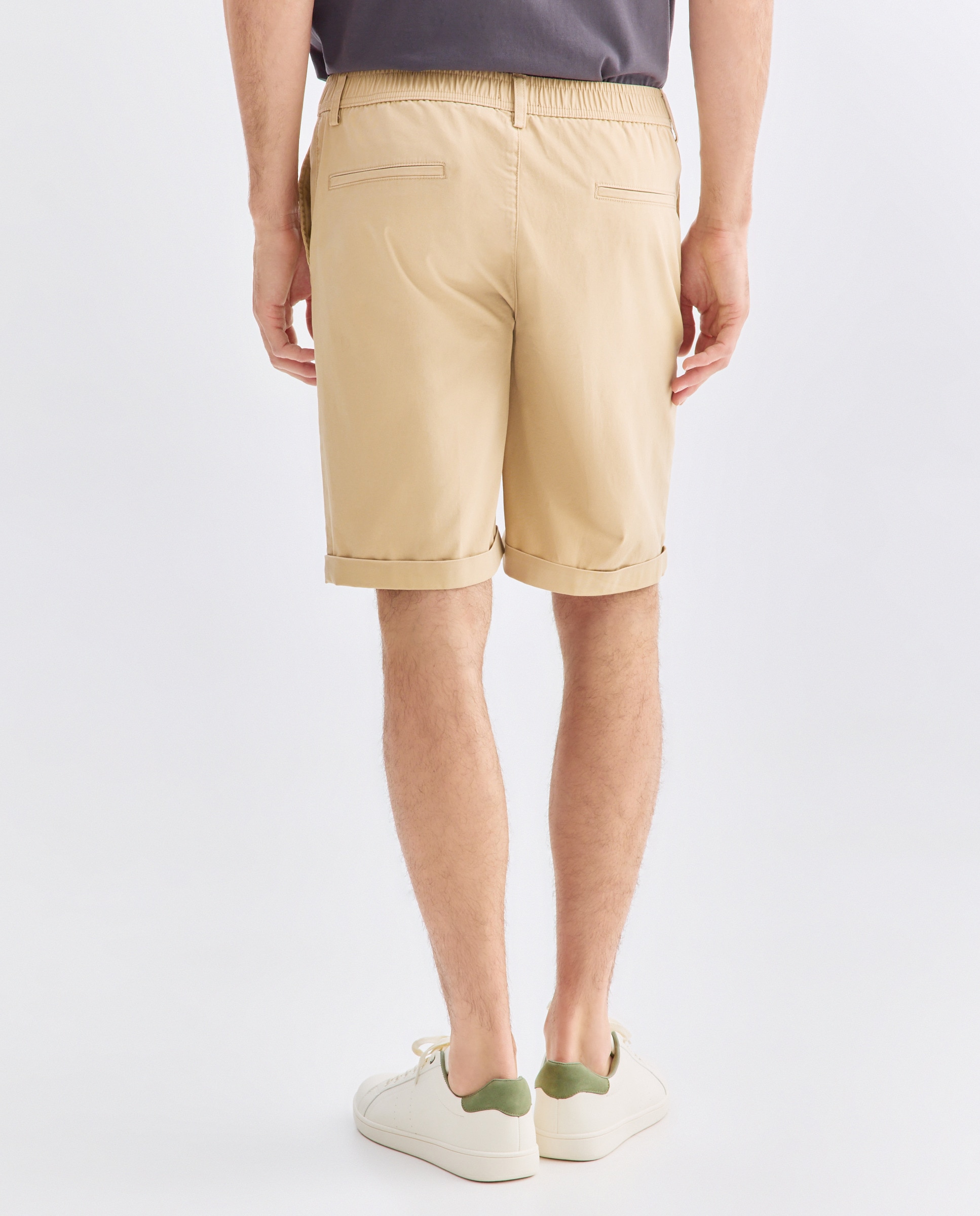 Bermuda hombre chino con goma 730 Camel-3