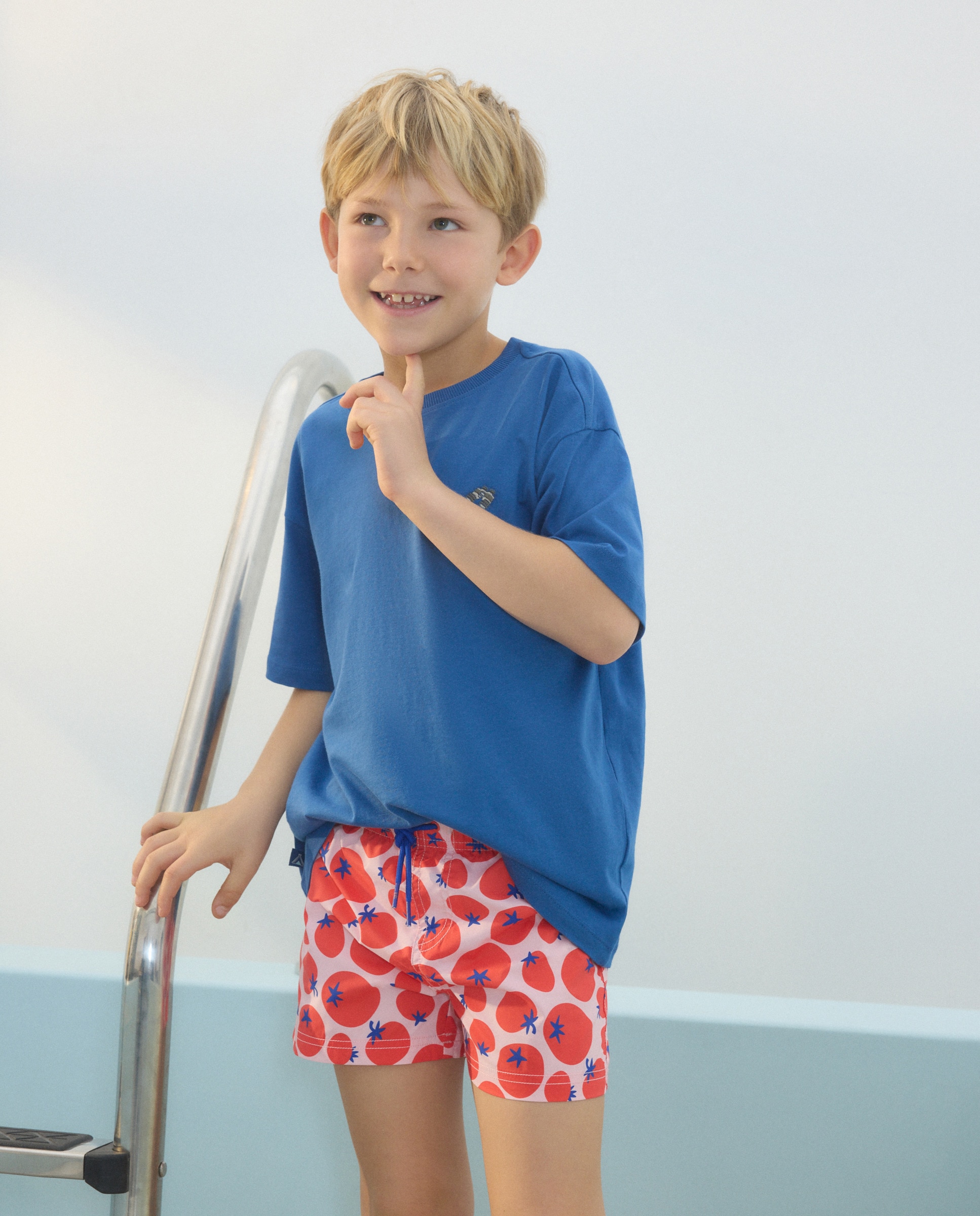 Imagem 0 de Bermudas às Cores com Tomates